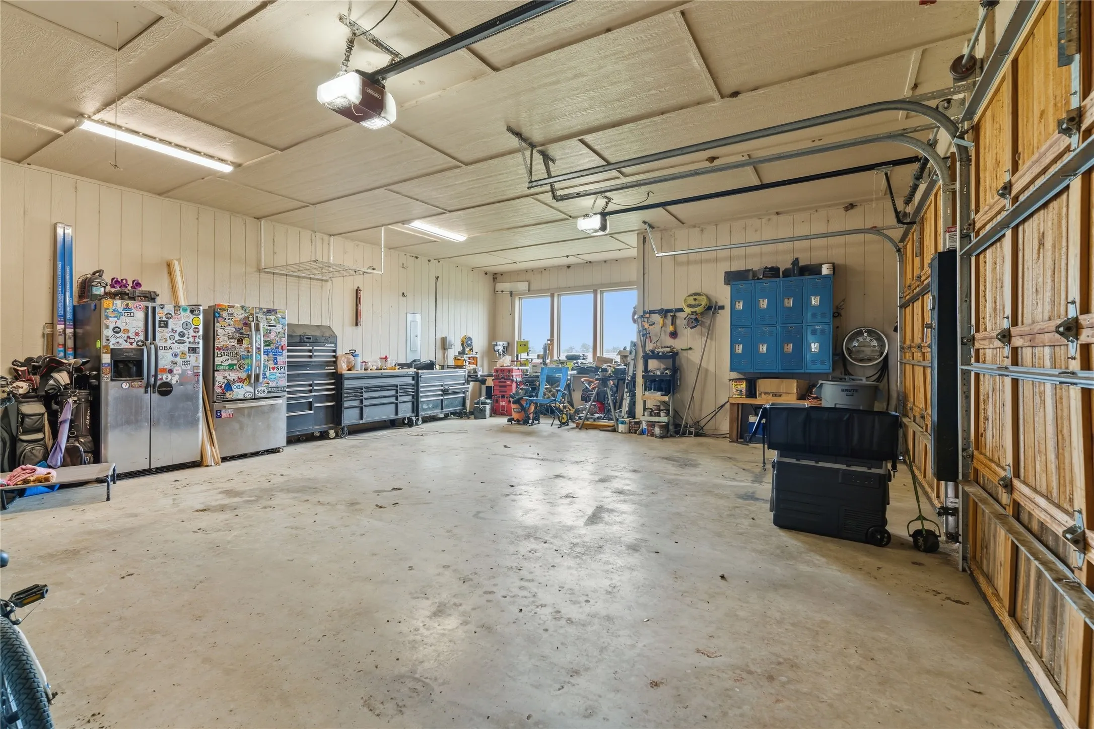 Farm For Sale in Lamar County , TBD HIGHWAY 24, Paris, Texas 75462, 4 Bedrooms, 6 Bathrooms, 2 Garage spaces, 4,399 Sqft, built in 2018, Price $2,900,000, mls#21281617, Real Estate Agent in Paris, Homes For Sale in Lamar county, Homes For Sale in Paris, Realtor in Paris Texas, Real Estate Brokerage Independent Realty Texas, Luminita Cordes Realtor