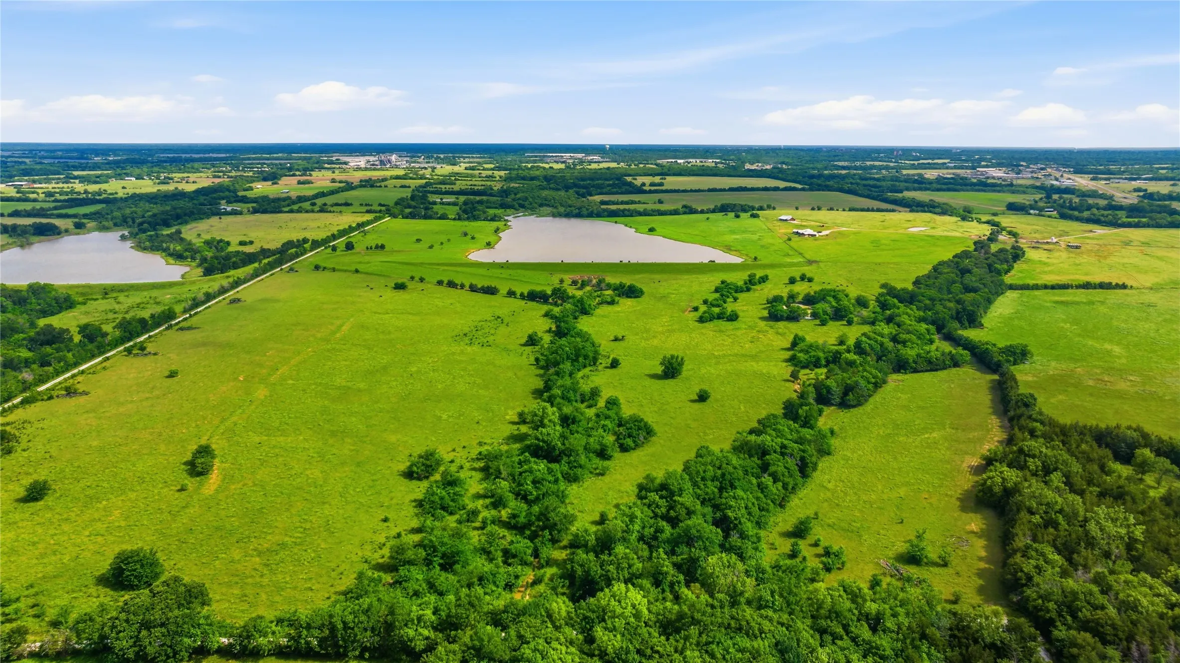 Farm For Sale in Lamar County , TBD HIGHWAY 24, Paris, Texas 75462, 4 Bedrooms, 6 Bathrooms, 2 Garage spaces, 4,399 Sqft, built in 2018, Price $2,900,000, mls#21281617, Real Estate Agent in Paris, Homes For Sale in Lamar county, Homes For Sale in Paris, Realtor in Paris Texas, Real Estate Brokerage Independent Realty Texas, Luminita Cordes Realtor