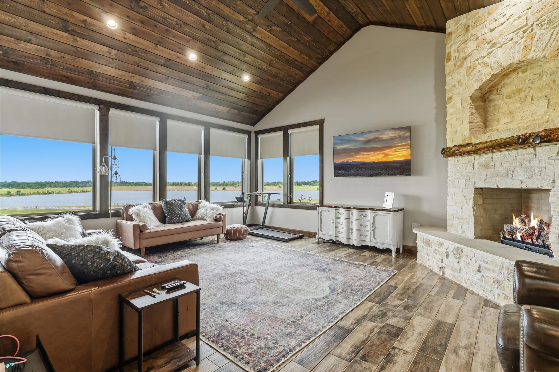 Farm For Sale in Lamar County , TBD HIGHWAY 24, Paris, Texas 75462, 4 Bedrooms, 6 Bathrooms, 2 Garage spaces, 4,399 Sqft, built in 2018, Price $2,900,000, mls#21281617, Real Estate Agent in Paris, Homes For Sale in Lamar county, Homes For Sale in Paris, Realtor in Paris Texas, Real Estate Brokerage Independent Realty Texas, Luminita Cordes Realtor