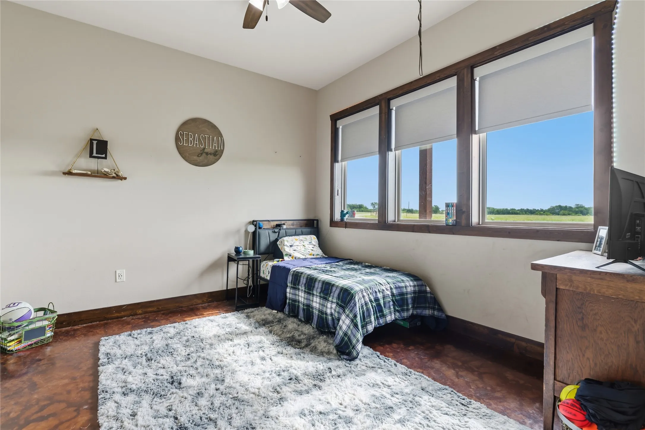 Farm For Sale in Lamar County , TBD HIGHWAY 24, Paris, Texas 75462, 4 Bedrooms, 6 Bathrooms, 2 Garage spaces, 4,399 Sqft, built in 2018, Price $2,900,000, mls#21281617, Real Estate Agent in Paris, Homes For Sale in Lamar county, Homes For Sale in Paris, Realtor in Paris Texas, Real Estate Brokerage Independent Realty Texas, Luminita Cordes Realtor
