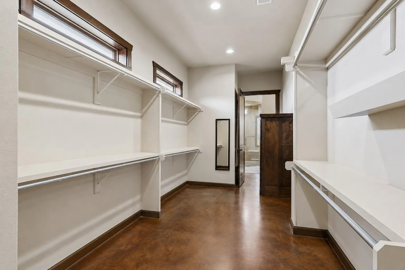 Farm For Sale in Lamar County , TBD HIGHWAY 24, Paris, Texas 75462, 4 Bedrooms, 6 Bathrooms, 2 Garage spaces, 4,399 Sqft, built in 2018, Price $2,900,000, mls#21281617, Real Estate Agent in Paris, Homes For Sale in Lamar county, Homes For Sale in Paris, Realtor in Paris Texas, Real Estate Brokerage Independent Realty Texas, Luminita Cordes Realtor