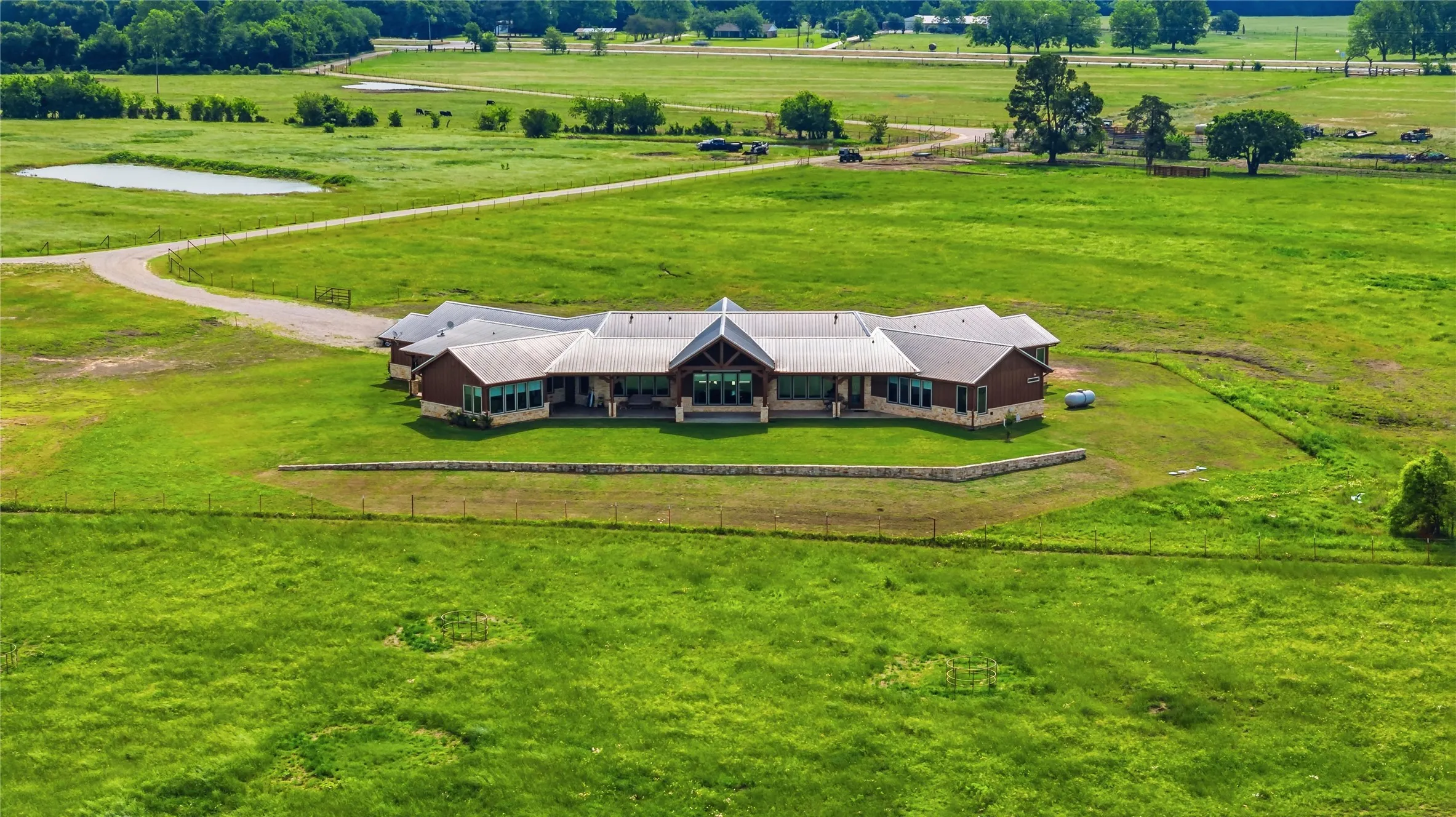 Farm For Sale in Lamar County , TBD HIGHWAY 24, Paris, Texas 75462, 4 Bedrooms, 6 Bathrooms, 2 Garage spaces, 4,399 Sqft, built in 2018, Price $2,900,000, mls#21281617, Real Estate Agent in Paris, Homes For Sale in Lamar county, Homes For Sale in Paris, Realtor in Paris Texas, Real Estate Brokerage Independent Realty Texas, Luminita Cordes Realtor