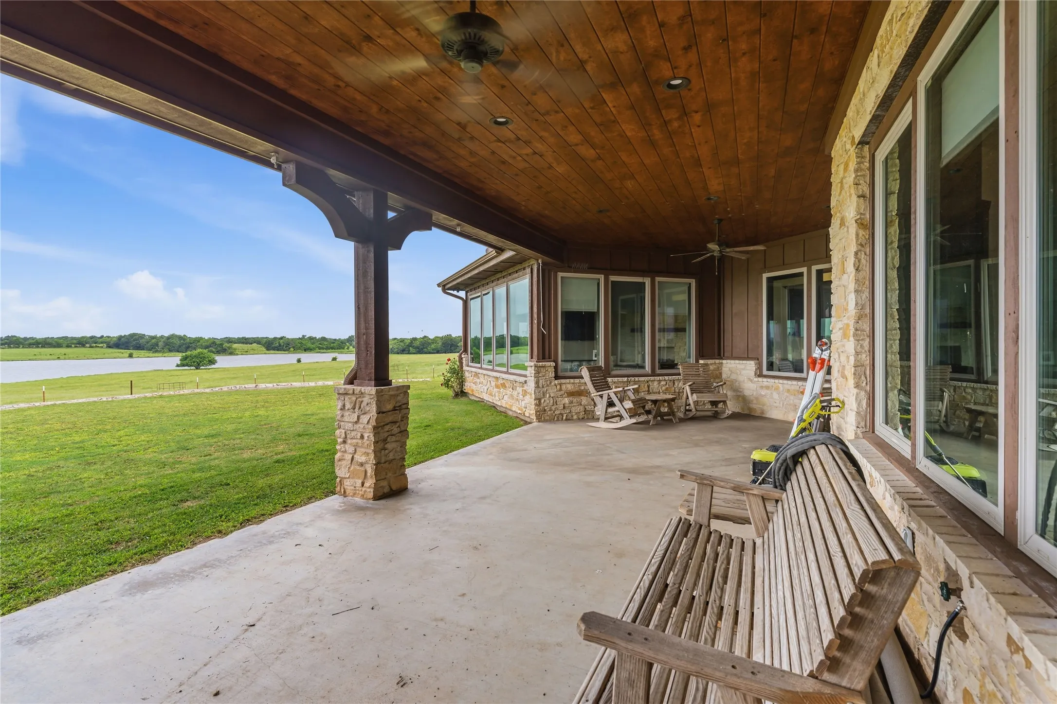 Farm For Sale in Lamar County , TBD HIGHWAY 24, Paris, Texas 75462, 4 Bedrooms, 6 Bathrooms, 2 Garage spaces, 4,399 Sqft, built in 2018, Price $2,900,000, mls#21281617, Real Estate Agent in Paris, Homes For Sale in Lamar county, Homes For Sale in Paris, Realtor in Paris Texas, Real Estate Brokerage Independent Realty Texas, Luminita Cordes Realtor
