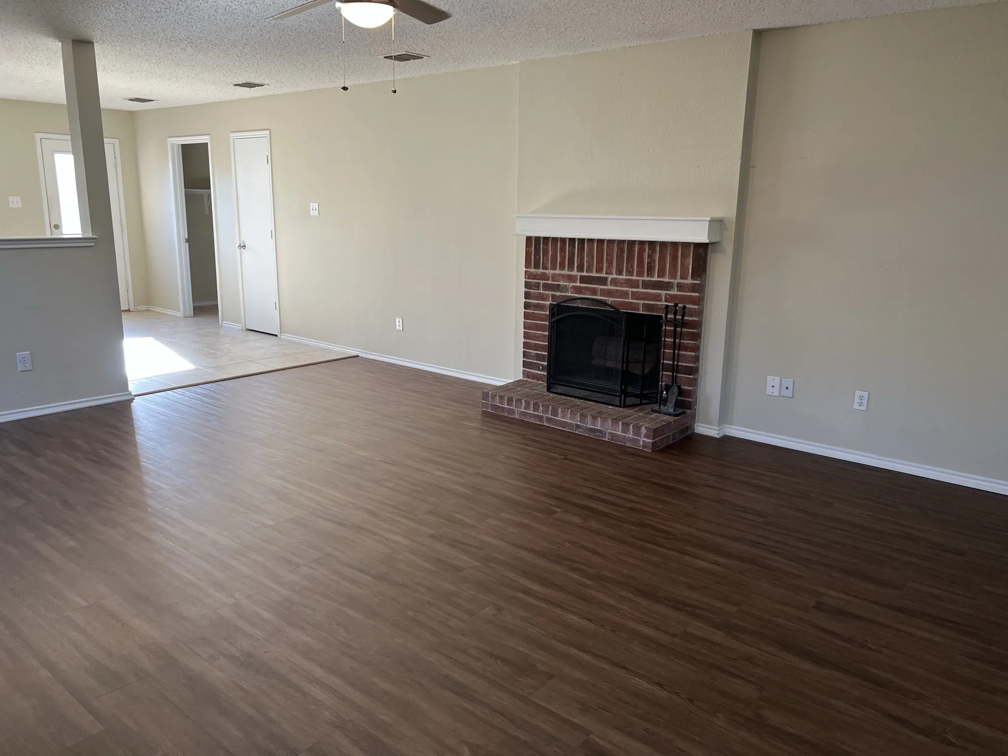 Single Family Residence For Rent in Denton County , 1724 Arbuckle Drive, Fort Worth, Texas 76247, 3 Bedrooms, 2 Bathrooms, 2 Garage spaces, 1,647 Sqft, built in 2005, Price $1,850, mls#21283615, Real Estate Agent in Fort Worth, Homes For Rent in Denton county, Homes For Rent in Fort Worth, Realtor in Fort Worth Texas, Real Estate Brokerage Independent Realty Texas, Luminita Cordes Realtor