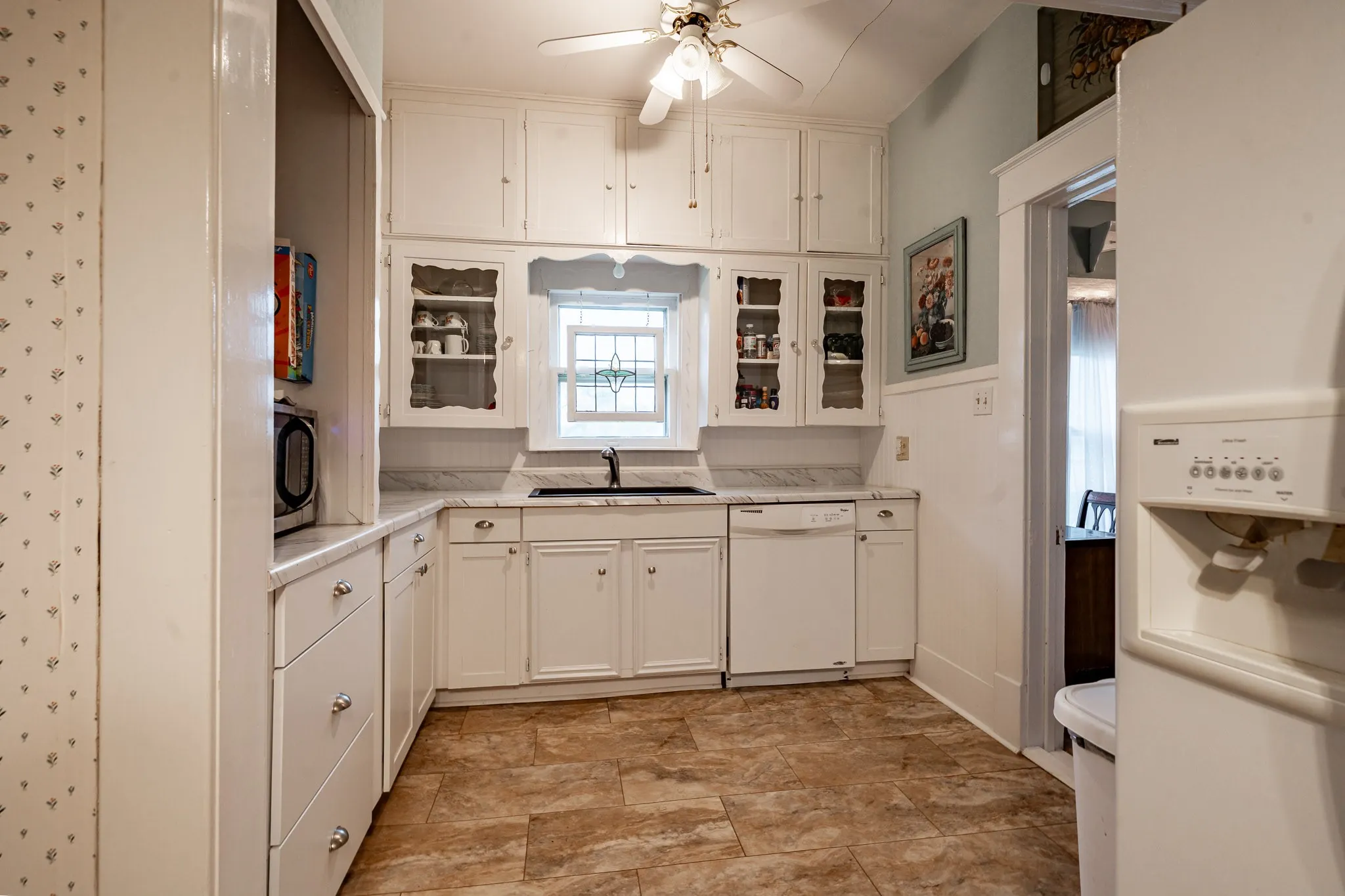 Single Family Residence For Sale in Jones County , 911 23rd Street, Anson, Texas 79501, 2 Bedroom, 1 Bathroom, Garage spaces, 1,823 Sqft, built in 1908, mls#21283648, Real Estate Agent in Anson, Homes For Sale in Jones county, Homes For Sale in Anson, Realtor in Anson Texas, Real Estate Brokerage Independent Realty Texas, Luminita Cordes Realtor