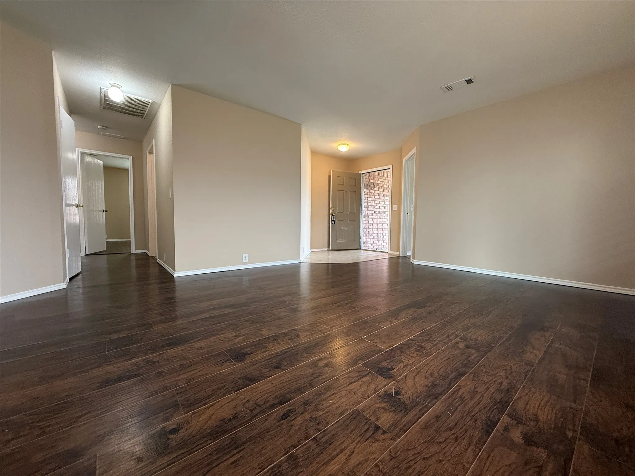 Single Family Residence For Rent in Denton County , 8824 Sagebrush Trail, Cross Roads, Texas 76227, 4 Bedroom, 2 Bathroom, 2 Garage spaces, 1,959 Sqft, built in 2004, mls#21283596, Real Estate Agent in Cross Roads, Homes For Rent in Denton county, Homes For Rent in Cross Roads, Realtor in Cross Roads Texas, Real Estate Brokerage Independent Realty Texas, Luminita Cordes Realtor