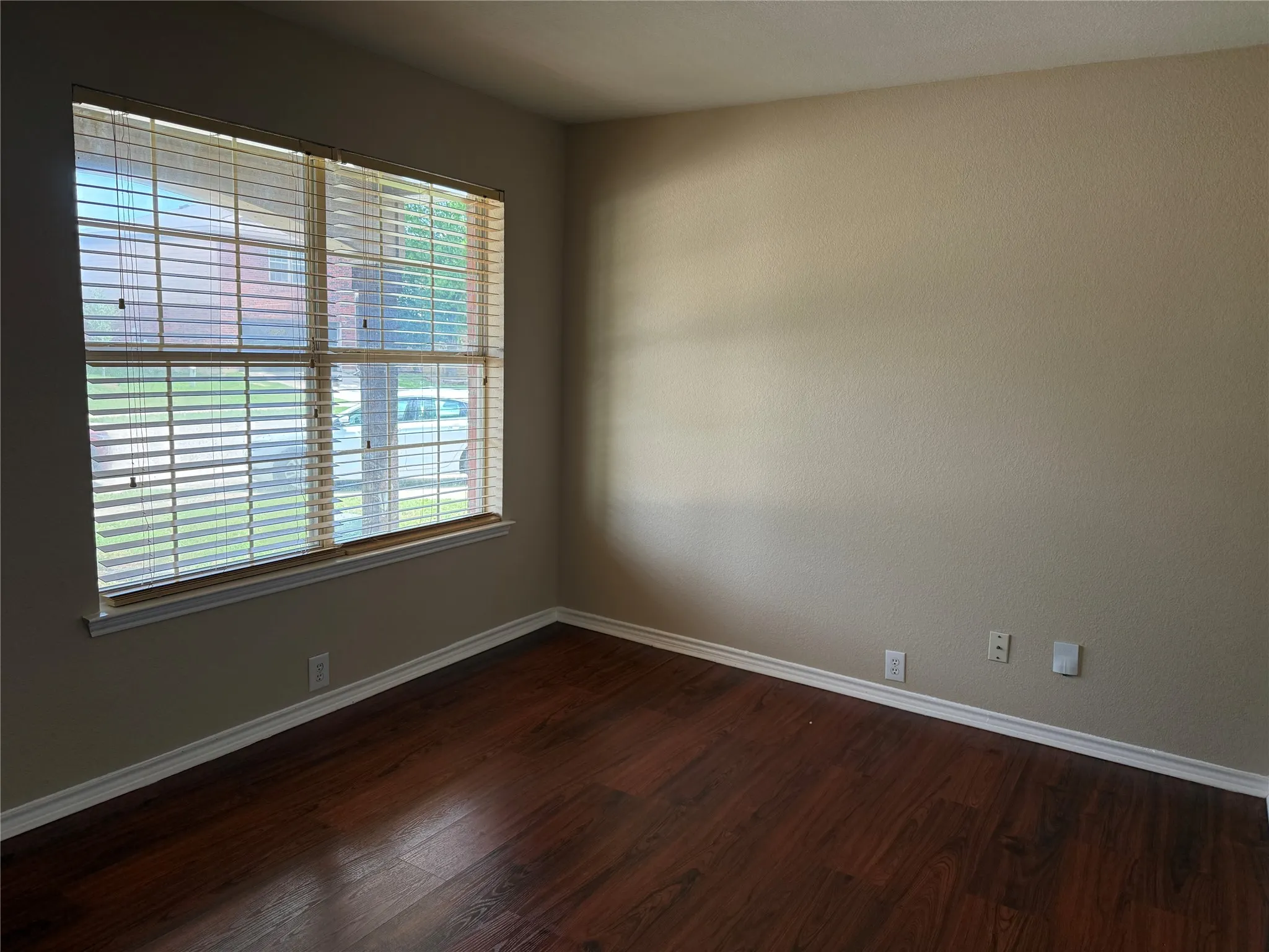 Single Family Residence For Rent in Denton County , 8824 Sagebrush Trail, Cross Roads, Texas 76227, 4 Bedroom, 2 Bathroom, 2 Garage spaces, 1,959 Sqft, built in 2004, mls#21283596, Real Estate Agent in Cross Roads, Homes For Rent in Denton county, Homes For Rent in Cross Roads, Realtor in Cross Roads Texas, Real Estate Brokerage Independent Realty Texas, Luminita Cordes Realtor