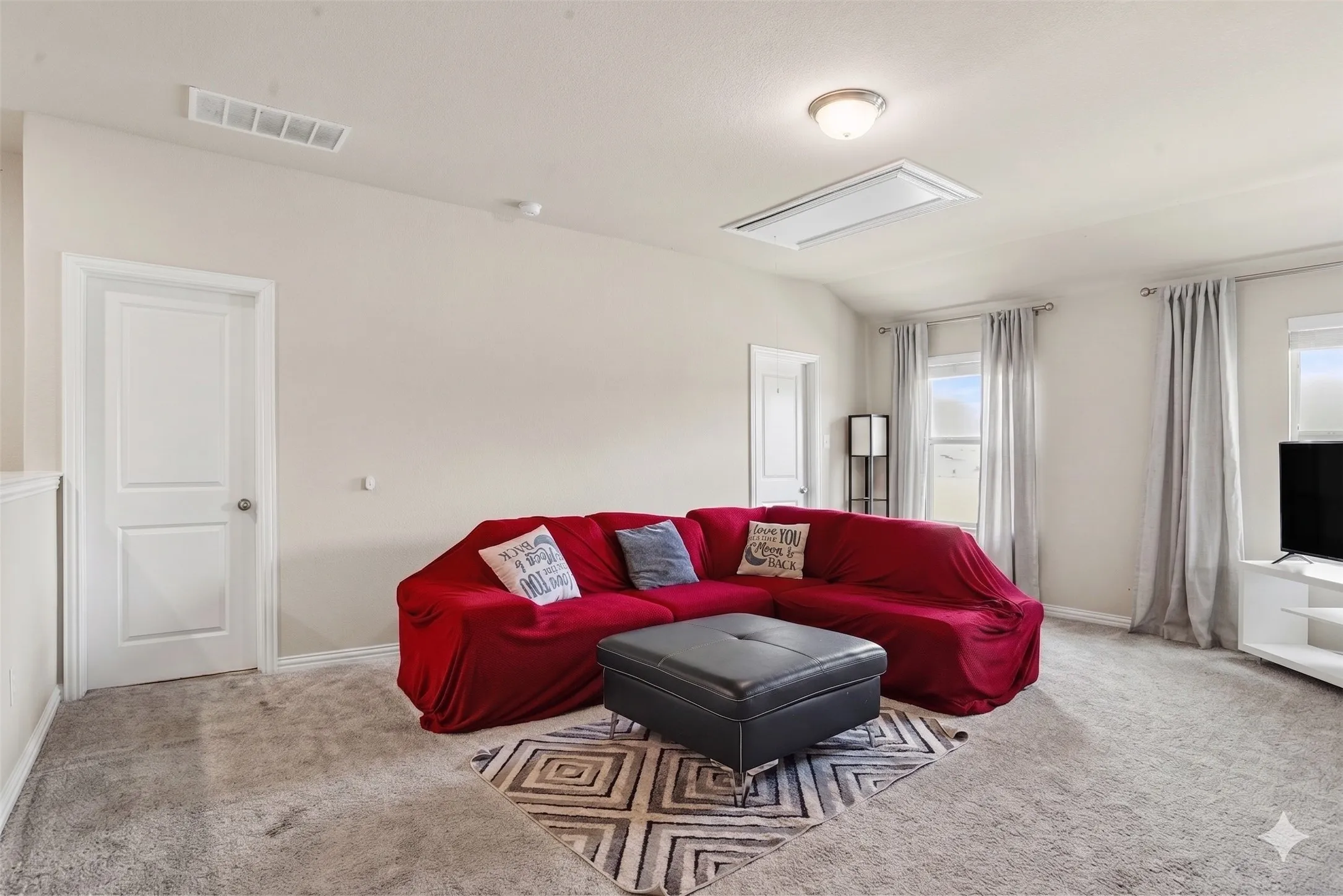 Single Family Residence For Sale in Kaufman County , 2512 Real Quiet Drive, Forney, Texas 75126, 3 Bedrooms, 3 Bathrooms, 2 Garage spaces, 2,462 Sqft, built in 2020, Price $300,000, mls#21283611, Real Estate Agent in Forney, Homes For Sale in Kaufman county, Homes For Sale in Forney, Realtor in Forney Texas, Real Estate Brokerage Independent Realty Texas, Luminita Cordes Realtor