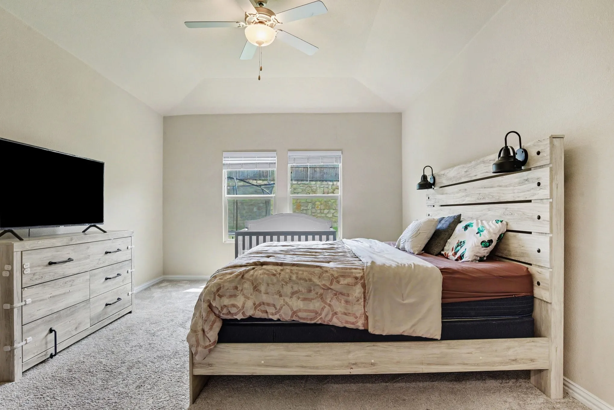 Single Family Residence For Sale in Kaufman County , 2512 Real Quiet Drive, Forney, Texas 75126, 3 Bedrooms, 3 Bathrooms, 2 Garage spaces, 2,462 Sqft, built in 2020, Price $300,000, mls#21283611, Real Estate Agent in Forney, Homes For Sale in Kaufman county, Homes For Sale in Forney, Realtor in Forney Texas, Real Estate Brokerage Independent Realty Texas, Luminita Cordes Realtor