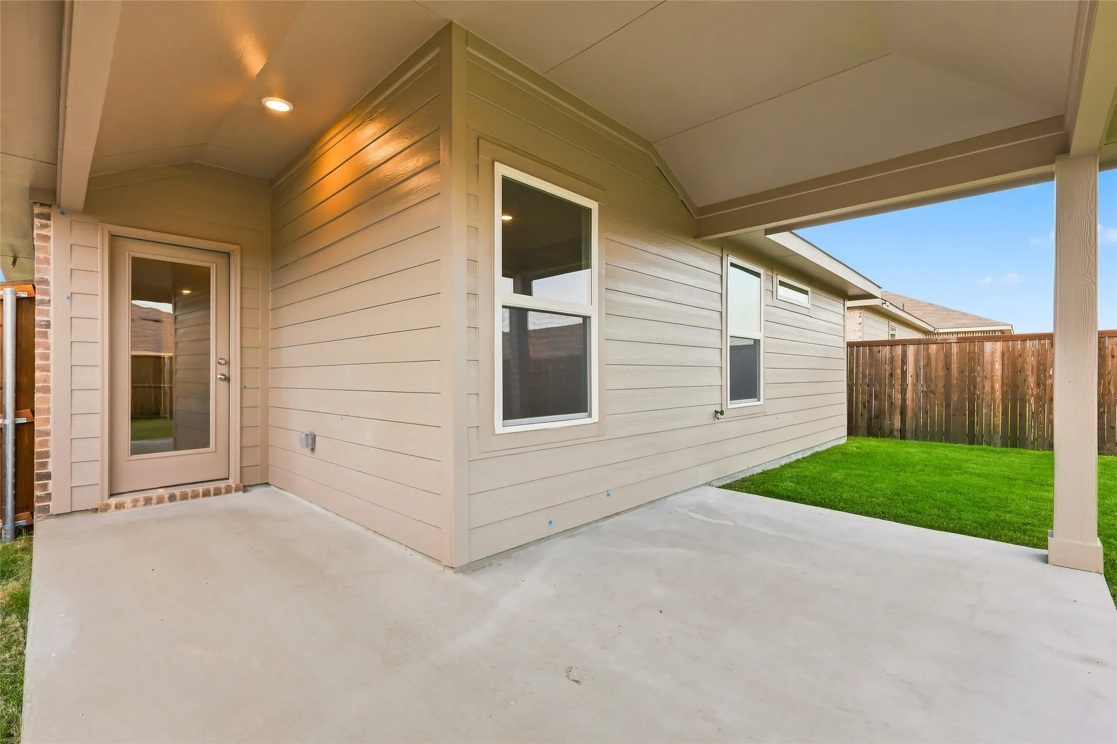 Single Family Residence For Sale in Kaufman County , 1760 Glacial Beech Place, Forney, Texas 75126, 3 Bedroom, 2 Bathroom, 2 Garage spaces, 1,395 Sqft, built in 2026, mls#21270443, Real Estate Agent in Forney, Homes For Sale in Kaufman county, Homes For Sale in Forney, Realtor in Forney Texas, Real Estate Brokerage Independent Realty Texas, Luminita Cordes Realtor