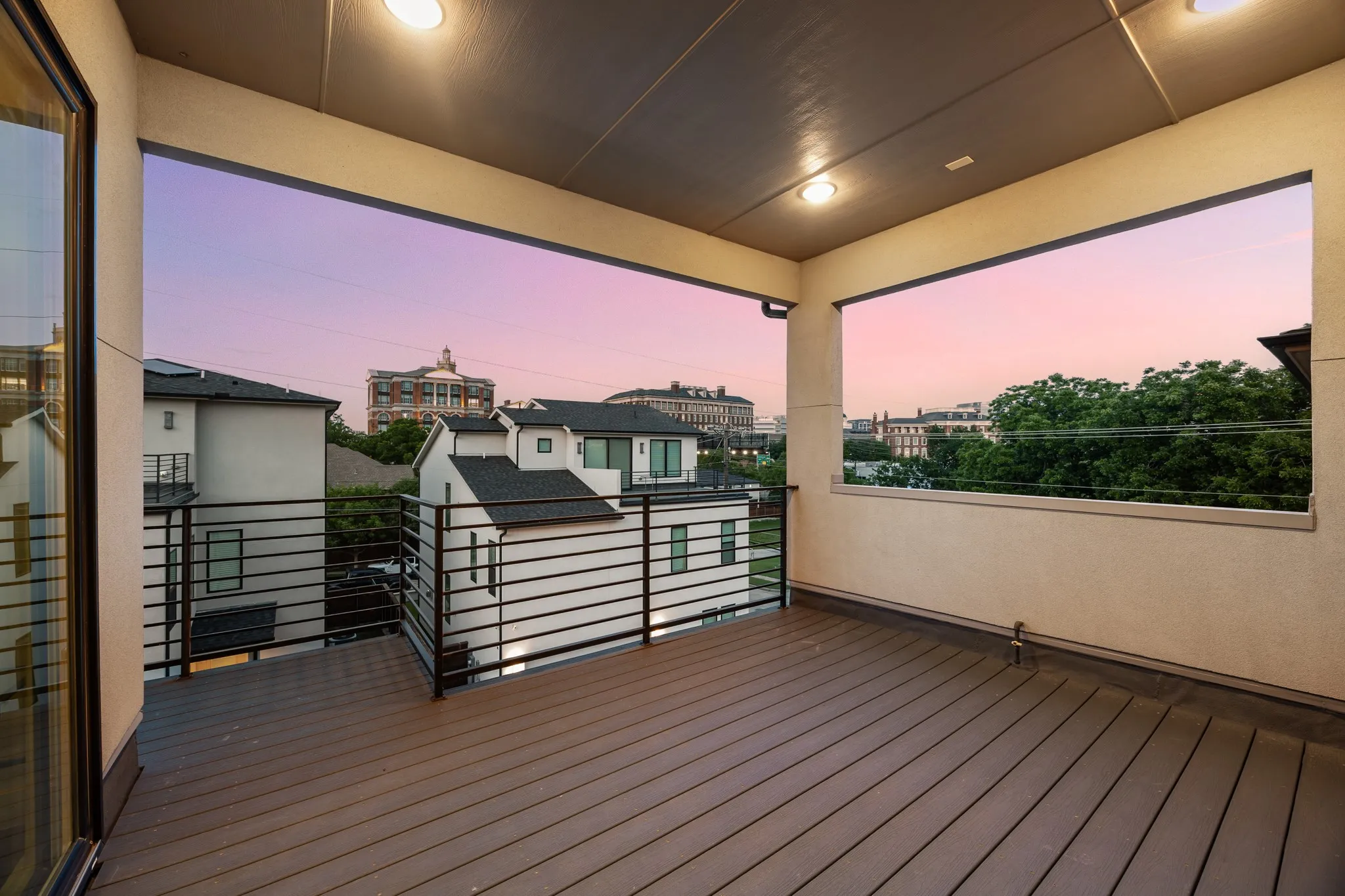 Rooftop patio with views of Old Parkland.