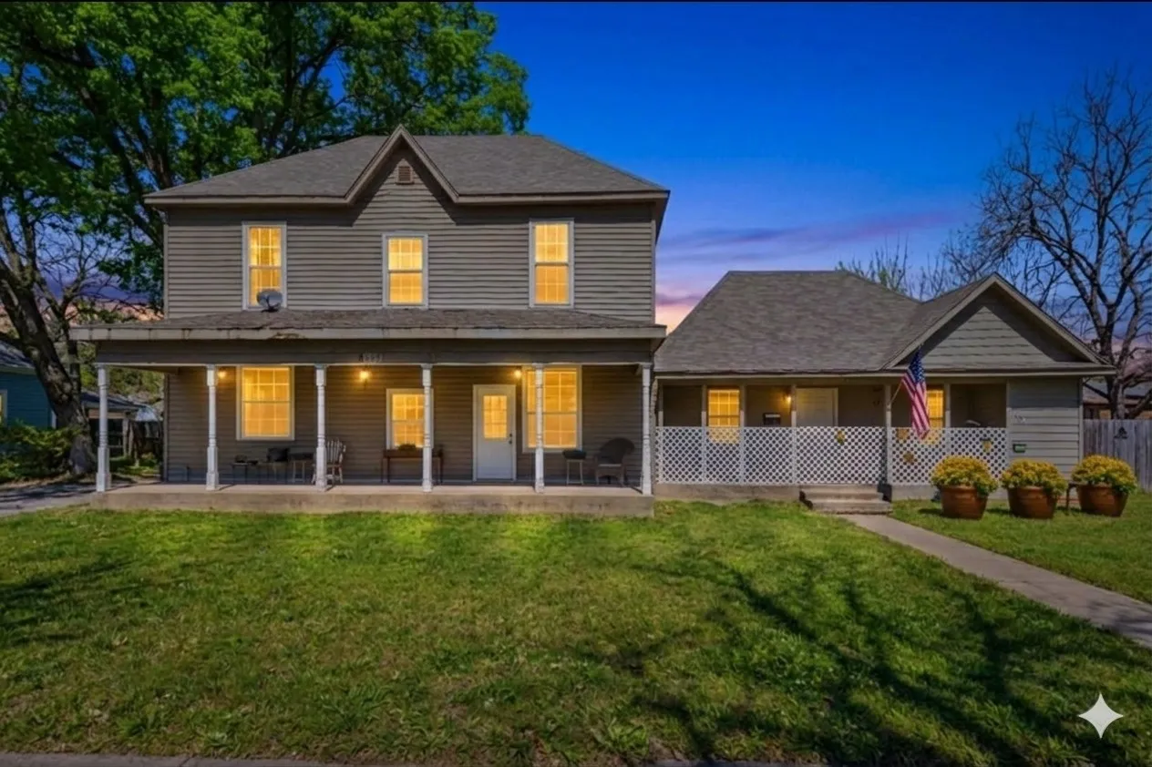 Triplex For Sale in Grayson County , 909 W Chestnut Street, Denison, Texas 75020, 0, 0, Garage spaces, 0 Sqft, built in 1920, mls#21283331, Real Estate Agent in Denison, Homes For Sale in Grayson county, Homes For Sale in Denison, Realtor in Denison Texas, Real Estate Brokerage Independent Realty Texas, Luminita Cordes Realtor