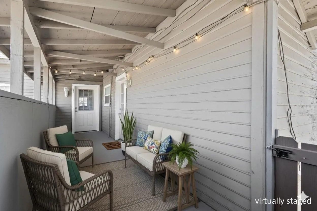 Triplex For Sale in Grayson County , 909 W Chestnut Street, Denison, Texas 75020, 0, 0, Garage spaces, 0 Sqft, built in 1920, mls#21283331, Real Estate Agent in Denison, Homes For Sale in Grayson county, Homes For Sale in Denison, Realtor in Denison Texas, Real Estate Brokerage Independent Realty Texas, Luminita Cordes Realtor