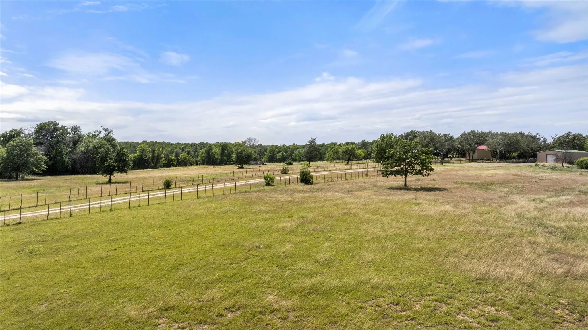 Single Family Residence For Sale in Erath County , 1170 Diamond Oaks Road, Stephenville, Texas 76401, 3 Bedroom, 2 Bathroom, Garage spaces, 1,604 Sqft, built in 1997, mls#21283641, Real Estate Agent in Stephenville, Homes For Sale in Erath county, Homes For Sale in Stephenville, Realtor in Stephenville Texas, Real Estate Brokerage Independent Realty Texas, Luminita Cordes Realtor