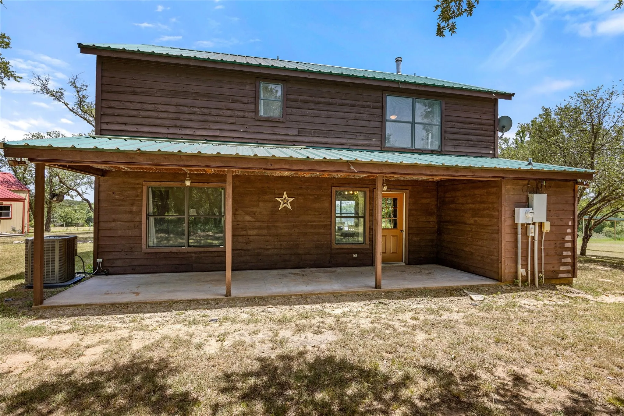 Single Family Residence For Sale in Erath County , 1170 Diamond Oaks Road, Stephenville, Texas 76401, 3 Bedroom, 2 Bathroom, Garage spaces, 1,604 Sqft, built in 1997, mls#21283641, Real Estate Agent in Stephenville, Homes For Sale in Erath county, Homes For Sale in Stephenville, Realtor in Stephenville Texas, Real Estate Brokerage Independent Realty Texas, Luminita Cordes Realtor