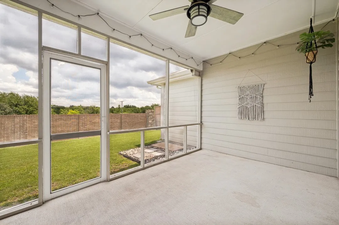 Single Family Residence For Sale in Denton County , 1217 Roadrunner Drive, Little Elm, Texas 75068, 3 Bedroom, 2 Bathroom, 2 Garage spaces, 1,616 Sqft, built in 2016, mls#21276379, Real Estate Agent in Little Elm, Homes For Sale in Denton county, Homes For Sale in Little Elm, Realtor in Little Elm Texas, Real Estate Brokerage Independent Realty Texas, Luminita Cordes Realtor