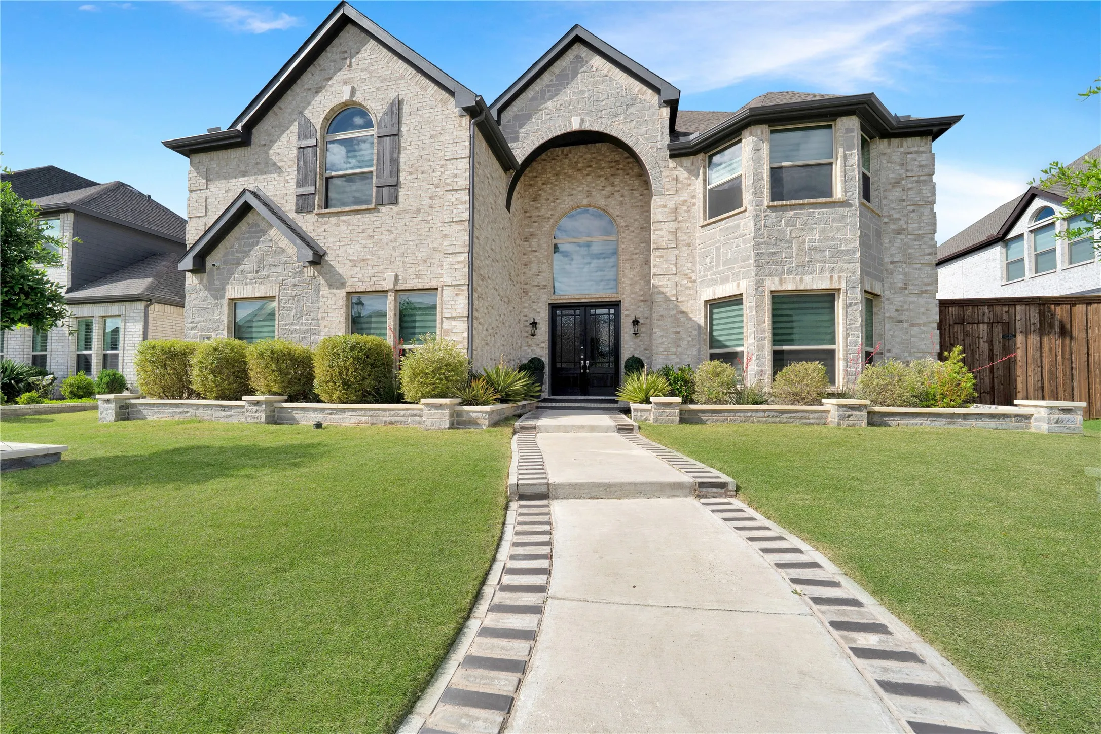 Single Family Residence For Rent in Collin County , 11908 Vista Meadow Lane, Frisco, Texas 75035, 6 Bedroom, 4 Bathroom, 2 Garage spaces, 4,241 Sqft, built in 2021, Price $4,500, mls#21282804, Real Estate Agent in Frisco, Homes For Rent in Collin county, Homes For Rent in Frisco, Realtor in Frisco Texas, Real Estate Brokerage Independent Realty Texas, Luminita Cordes Realtor