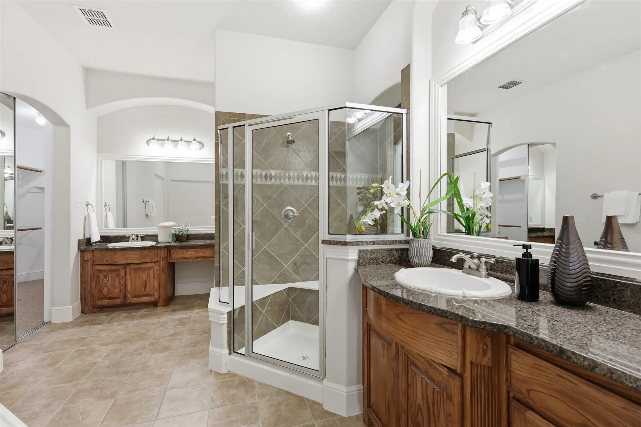 Single Family Residence For Sale in Collin County , 2841 Meadow Ridge Drive, Prosper, Texas 75078, 5 Bedroom, 5 Bathroom, 3 Garage spaces, 5,442 Sqft, built in 2008, mls#21276755, Real Estate Agent in Prosper, Homes For Sale in Collin county, Homes For Sale in Prosper, Realtor in Prosper Texas, Real Estate Brokerage Independent Realty Texas, Luminita Cordes Realtor