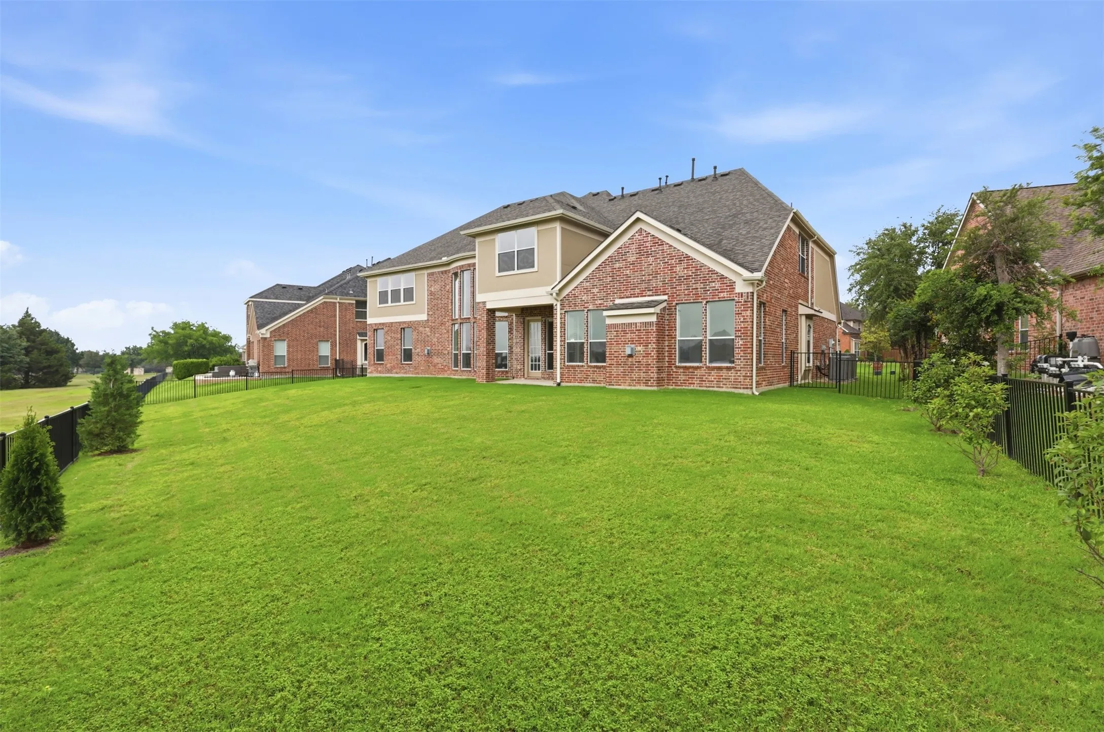 Single Family Residence For Sale in Collin County , 2841 Meadow Ridge Drive, Prosper, Texas 75078, 5 Bedroom, 5 Bathroom, 3 Garage spaces, 5,442 Sqft, built in 2008, mls#21276755, Real Estate Agent in Prosper, Homes For Sale in Collin county, Homes For Sale in Prosper, Realtor in Prosper Texas, Real Estate Brokerage Independent Realty Texas, Luminita Cordes Realtor