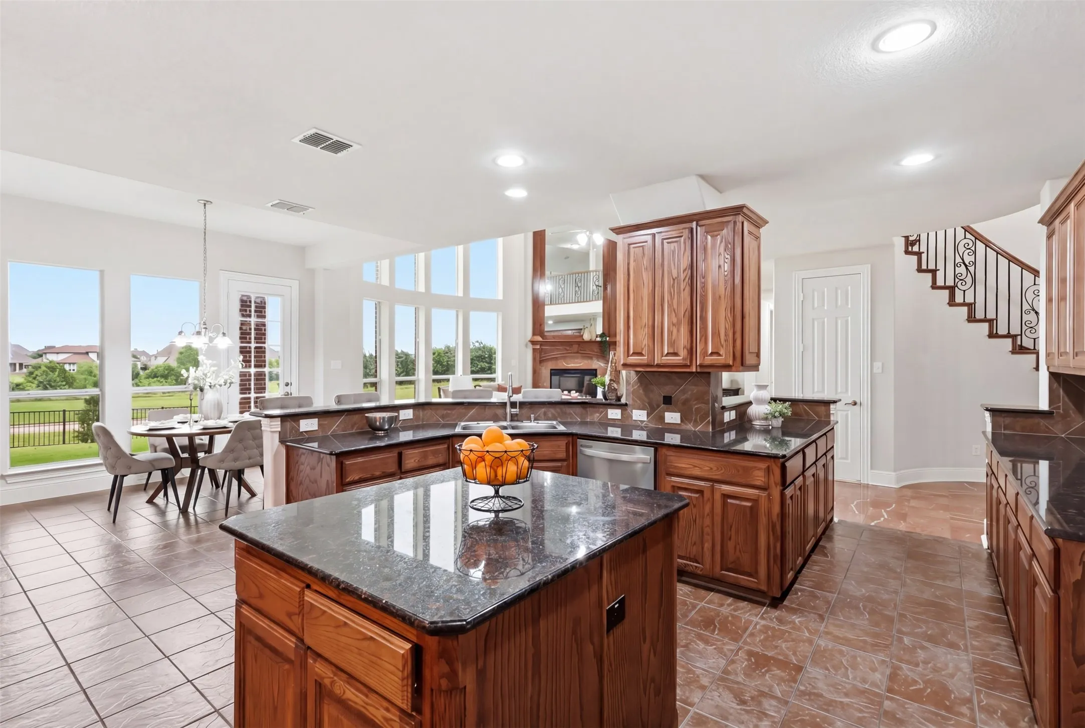 Single Family Residence For Sale in Collin County , 2841 Meadow Ridge Drive, Prosper, Texas 75078, 5 Bedroom, 5 Bathroom, 3 Garage spaces, 5,442 Sqft, built in 2008, mls#21276755, Real Estate Agent in Prosper, Homes For Sale in Collin county, Homes For Sale in Prosper, Realtor in Prosper Texas, Real Estate Brokerage Independent Realty Texas, Luminita Cordes Realtor