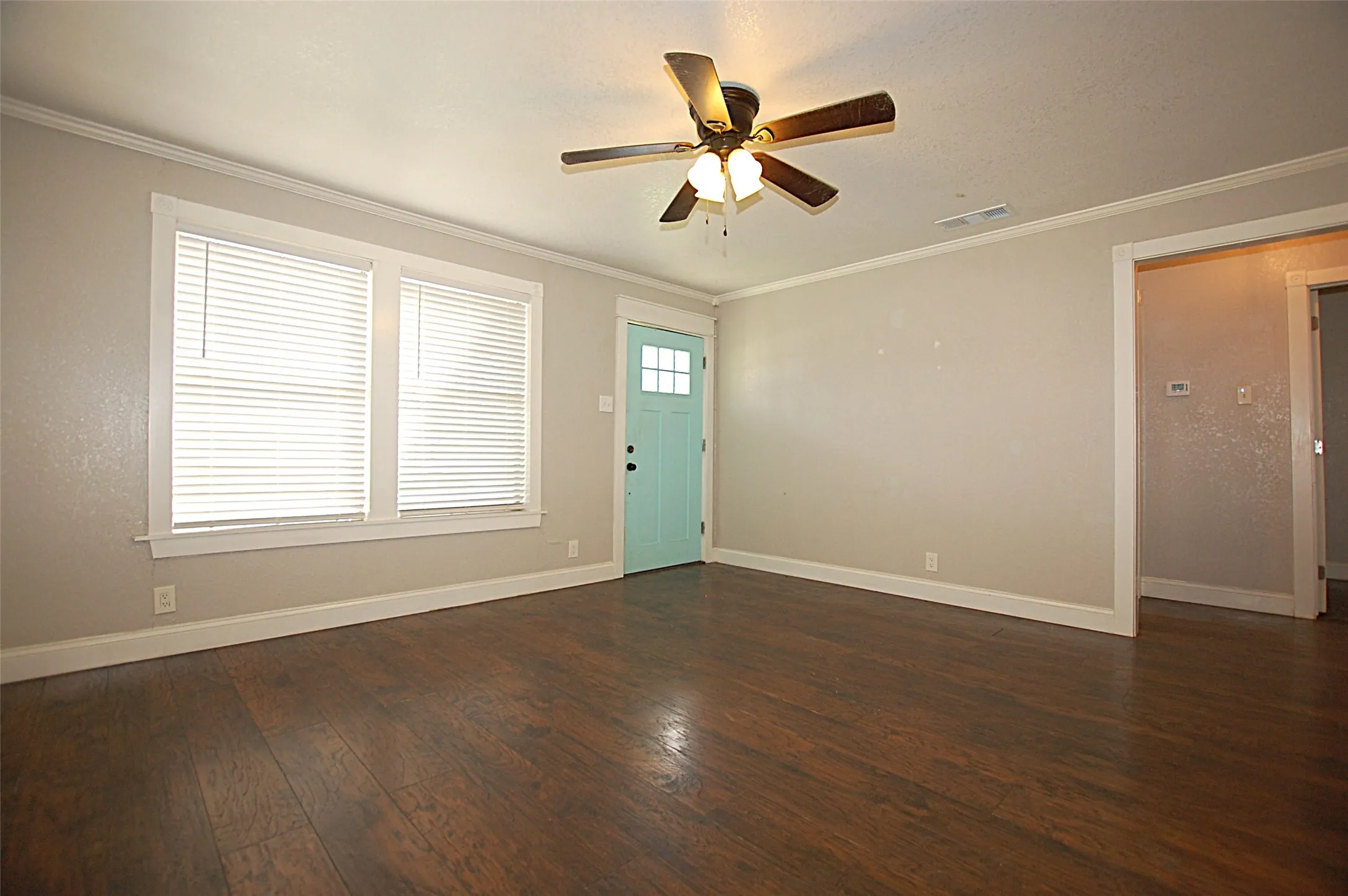Single Family Residence For Rent in Kaufman County , 106 W Church Street, Crandall, Texas 75114, 2 Bedroom, 1 Bathroom, Garage spaces, 984 Sqft, built in 1961, mls#21282781, Real Estate Agent in Crandall, Homes For Rent in Kaufman county, Homes For Rent in Crandall, Realtor in Crandall Texas, Real Estate Brokerage Independent Realty Texas, Luminita Cordes Realtor