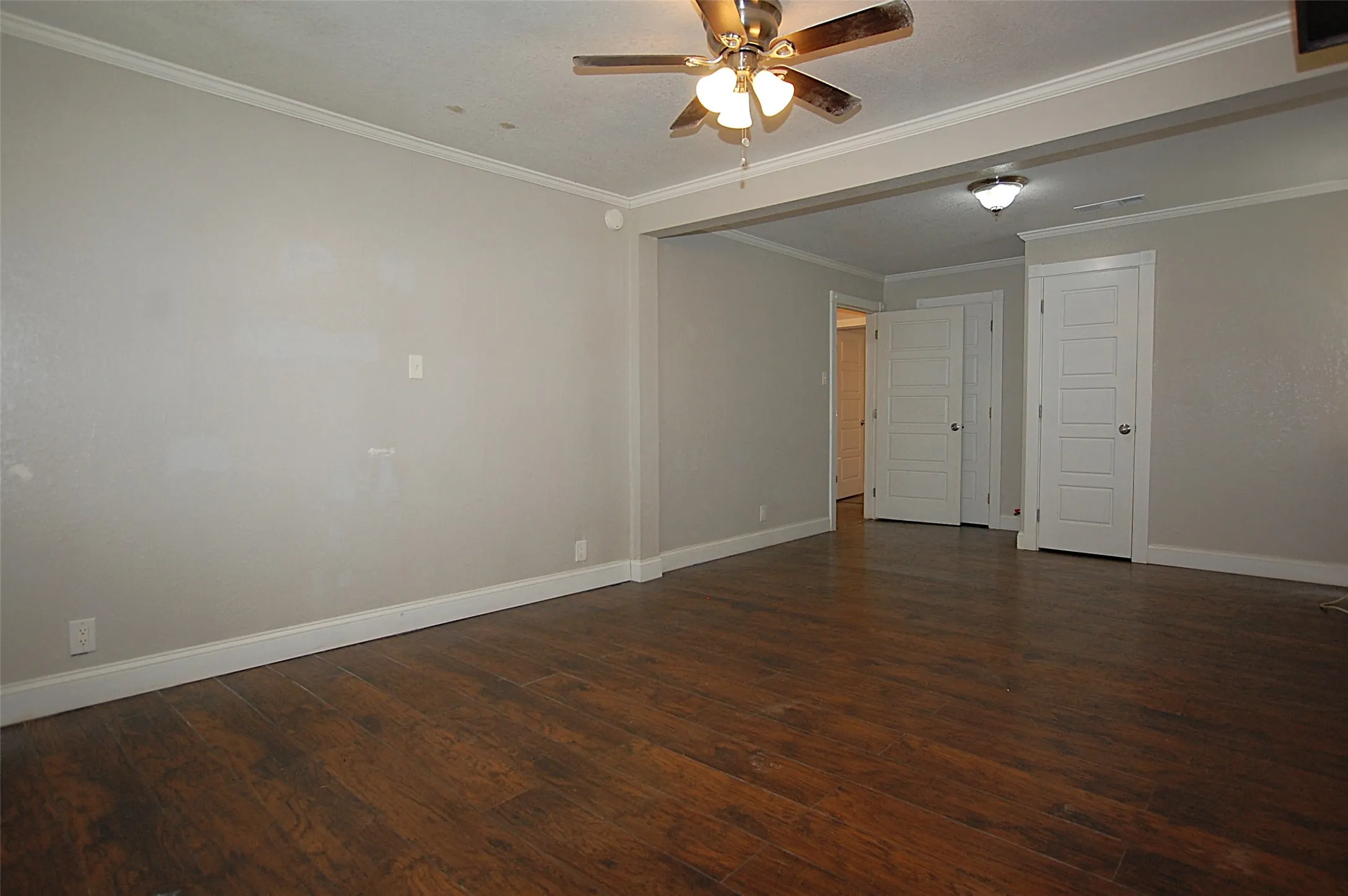 Single Family Residence For Rent in Kaufman County , 106 W Church Street, Crandall, Texas 75114, 2 Bedroom, 1 Bathroom, Garage spaces, 984 Sqft, built in 1961, mls#21282781, Real Estate Agent in Crandall, Homes For Rent in Kaufman county, Homes For Rent in Crandall, Realtor in Crandall Texas, Real Estate Brokerage Independent Realty Texas, Luminita Cordes Realtor