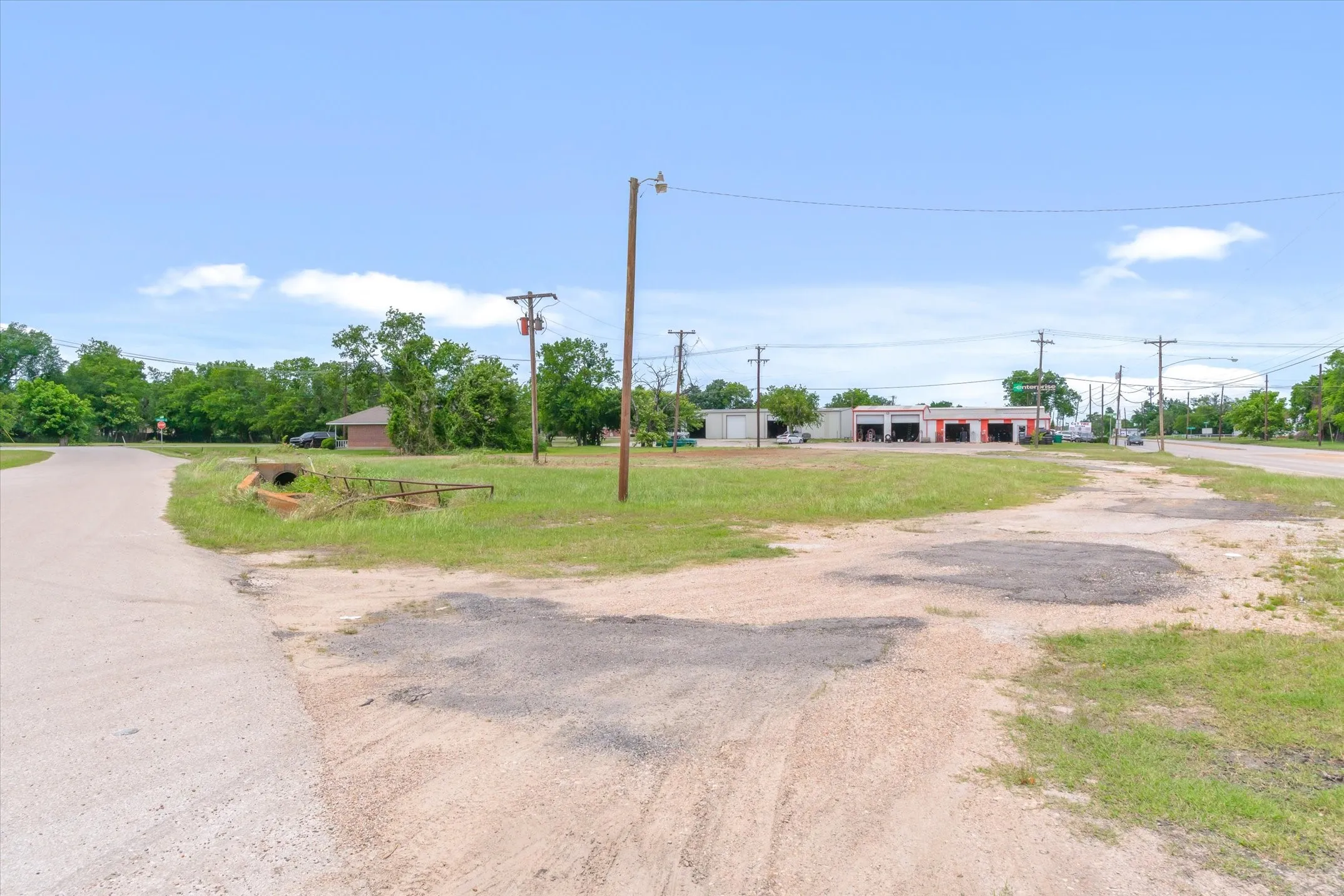 Unimproved Land For Sale in Kaufman County , 1008 S Virginia Street, Terrell, Texas 75160, 0, 0, Garage spaces, 0 Sqft, built in 0, Price $250,000, mls#21264624, Real Estate Agent in Terrell, Homes For Sale in Kaufman county, Homes For Sale in Terrell, Realtor in Terrell Texas, Real Estate Brokerage Independent Realty Texas, Luminita Cordes Realtor