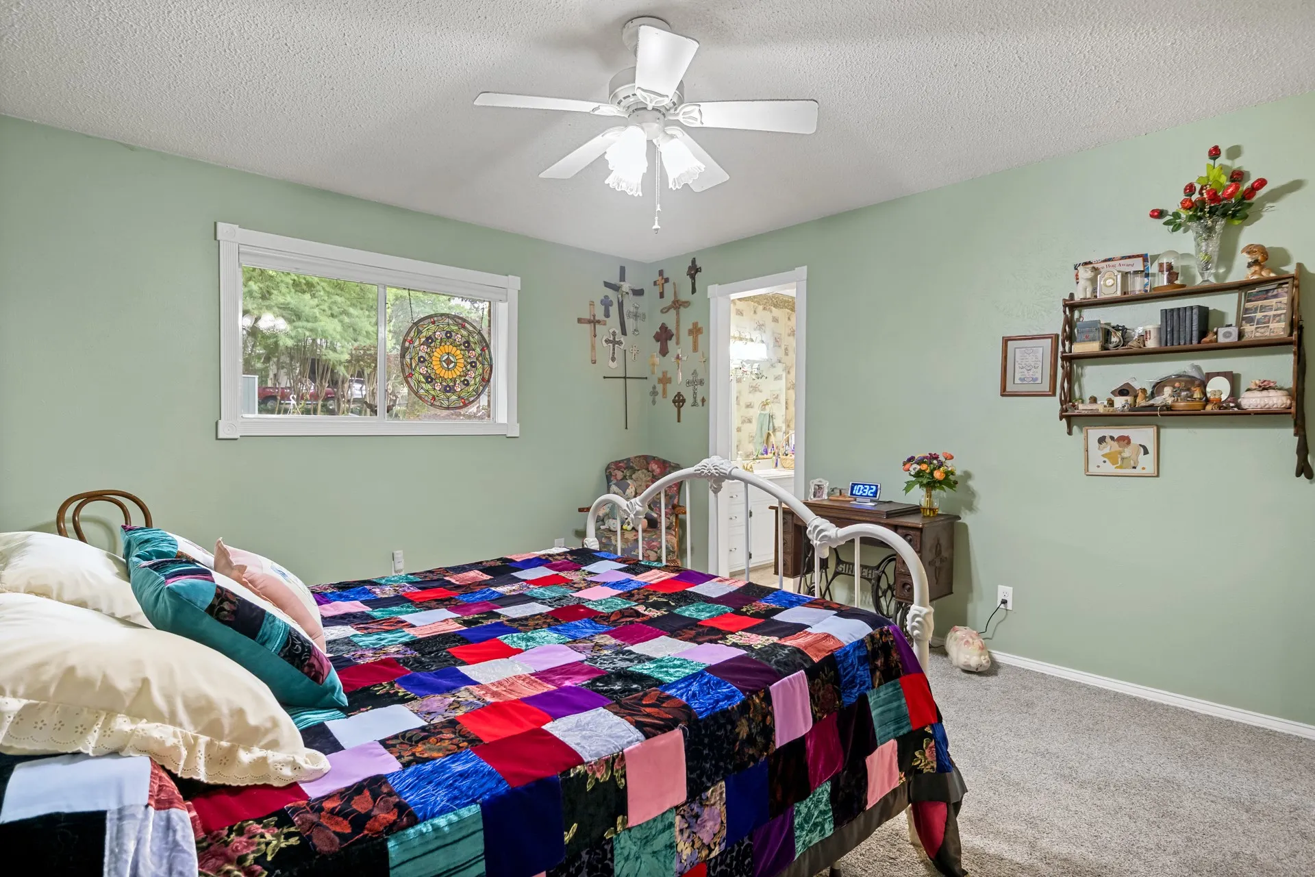Single Family Residence For Sale in Titus County , 1002 S Lide Avenue, Mt Pleasant, Texas 75455, 3 Bedroom, 2 Bathroom, 2 Garage spaces, 1,840 Sqft, built in 1973, mls#21283647, Real Estate Agent in Mt Pleasant, Homes For Sale in Titus county, Homes For Sale in Mt Pleasant, Realtor in Mt Pleasant Texas, Real Estate Brokerage Independent Realty Texas, Luminita Cordes Realtor