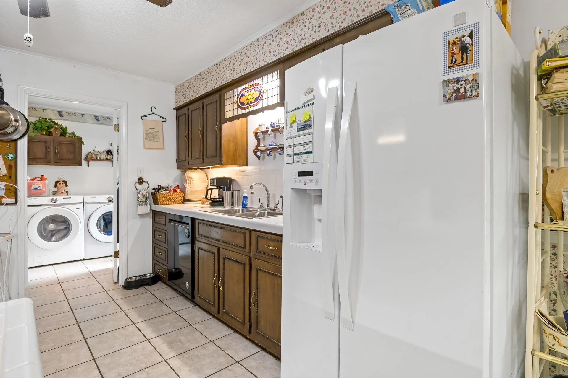 Single Family Residence For Sale in Titus County , 1002 S Lide Avenue, Mt Pleasant, Texas 75455, 3 Bedroom, 2 Bathroom, 2 Garage spaces, 1,840 Sqft, built in 1973, mls#21283647, Real Estate Agent in Mt Pleasant, Homes For Sale in Titus county, Homes For Sale in Mt Pleasant, Realtor in Mt Pleasant Texas, Real Estate Brokerage Independent Realty Texas, Luminita Cordes Realtor