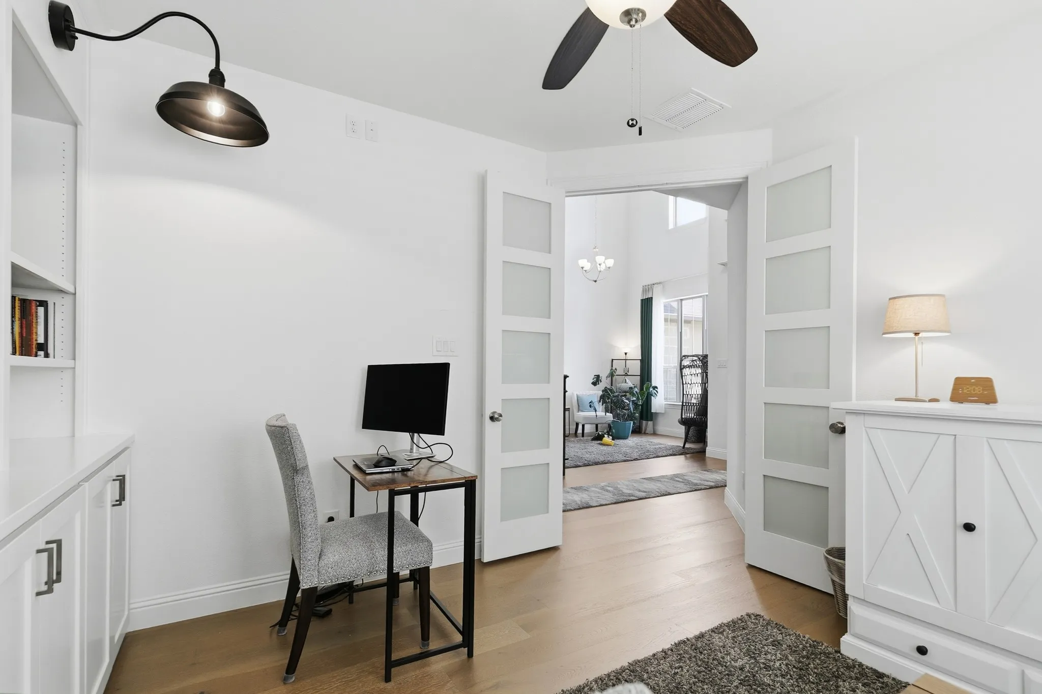 Single Family Residence For Sale in Denton County , 4155 Vivion Drive, Frisco, Texas 75034, 5 Bedroom, 5 Bathroom, 2 Garage spaces, 4,398 Sqft, built in 2020, mls#21280632, Real Estate Agent in Frisco, Homes For Sale in Denton county, Homes For Sale in Frisco, Realtor in Frisco Texas, Real Estate Brokerage Independent Realty Texas, Luminita Cordes Realtor