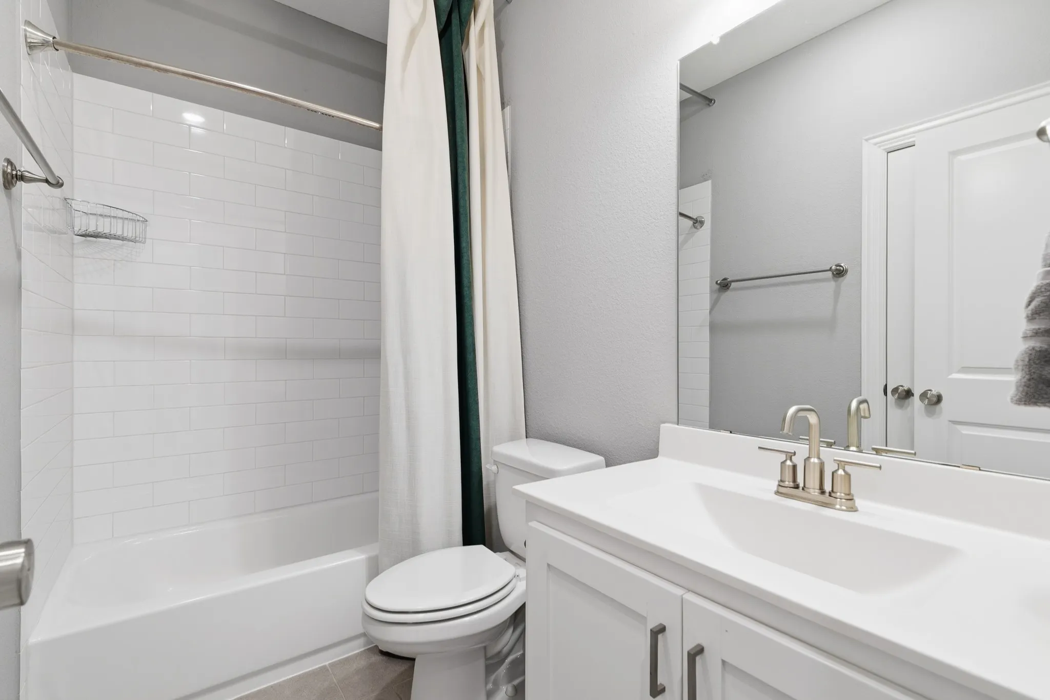 Single Family Residence For Sale in Denton County , 4155 Vivion Drive, Frisco, Texas 75034, 5 Bedroom, 5 Bathroom, 2 Garage spaces, 4,398 Sqft, built in 2020, mls#21280632, Real Estate Agent in Frisco, Homes For Sale in Denton county, Homes For Sale in Frisco, Realtor in Frisco Texas, Real Estate Brokerage Independent Realty Texas, Luminita Cordes Realtor