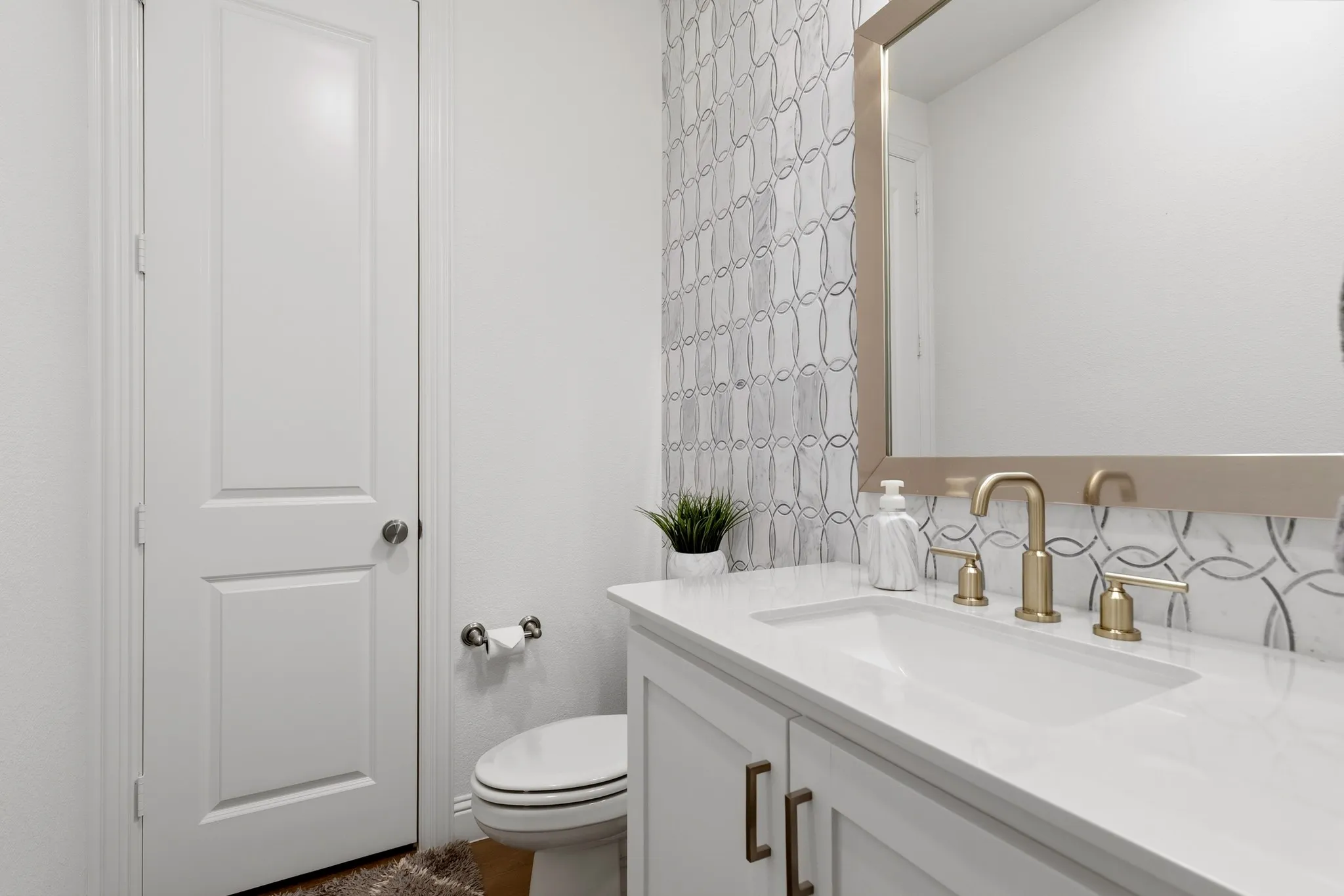 Powder Bath - 1st Floor