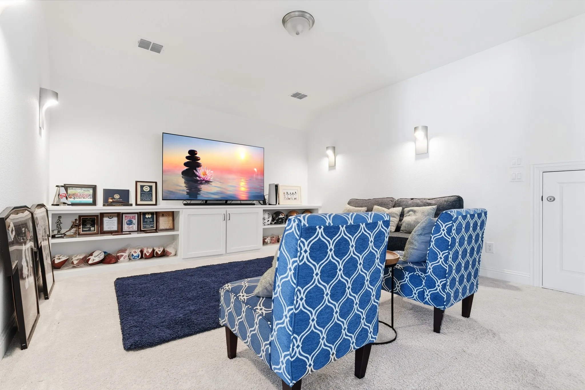 Single Family Residence For Sale in Denton County , 4155 Vivion Drive, Frisco, Texas 75034, 5 Bedroom, 5 Bathroom, 2 Garage spaces, 4,398 Sqft, built in 2020, mls#21280632, Real Estate Agent in Frisco, Homes For Sale in Denton county, Homes For Sale in Frisco, Realtor in Frisco Texas, Real Estate Brokerage Independent Realty Texas, Luminita Cordes Realtor