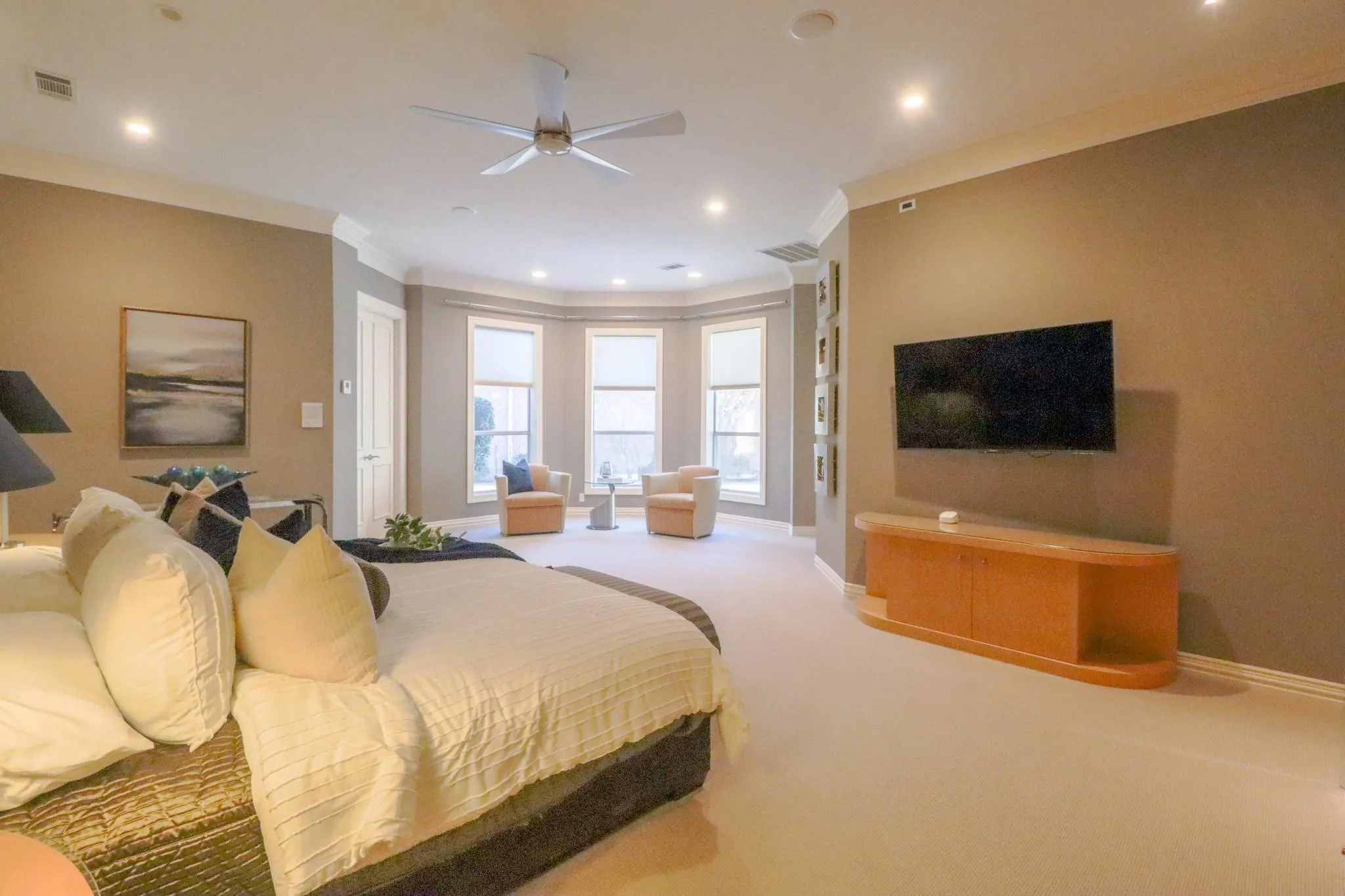 Single Family Residence For Sale in Collin County , 5819 Coolwater Cove, Dallas, Texas 75252, 4 Bedroom, 4 Bathroom, 3 Garage spaces, 4,370 Sqft, built in 1994, mls#21281047, Real Estate Agent in Dallas, Homes For Sale in Collin county, Homes For Sale in Dallas, Realtor in Dallas Texas, Real Estate Brokerage Independent Realty Texas, Luminita Cordes Realtor