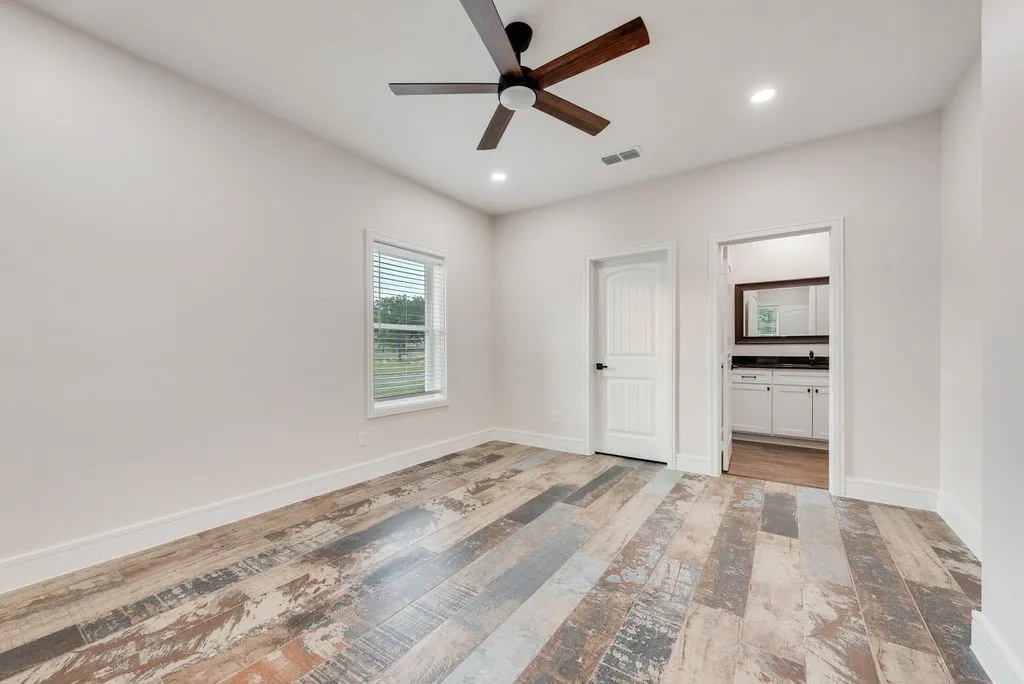 Bedroom downstairs without furniture.
