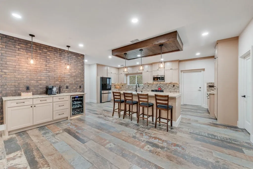 Single Family Residence For Sale in Denton County , 11167 Plainview Road, Krum, Texas 76249, 4 Bedroom, 6 Bathroom, 3 Garage spaces, 5,140 Sqft, built in 2026, mls#21283862, Real Estate Agent in Krum, Homes For Sale in Denton county, Homes For Sale in Krum, Realtor in Krum Texas, Real Estate Brokerage Independent Realty Texas, Luminita Cordes Realtor