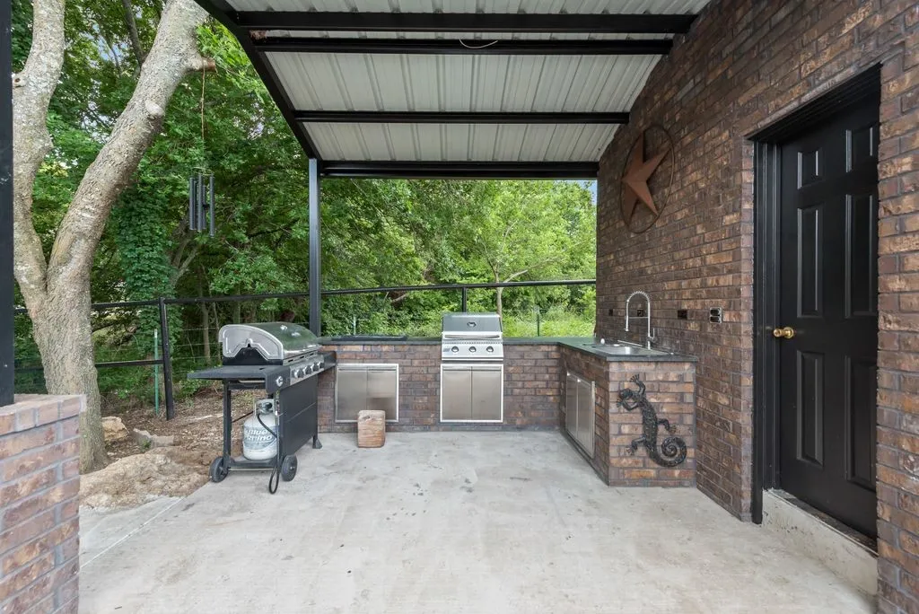 Single Family Residence For Sale in Denton County , 11167 Plainview Road, Krum, Texas 76249, 4 Bedroom, 6 Bathroom, 3 Garage spaces, 5,140 Sqft, built in 2026, mls#21283862, Real Estate Agent in Krum, Homes For Sale in Denton county, Homes For Sale in Krum, Realtor in Krum Texas, Real Estate Brokerage Independent Realty Texas, Luminita Cordes Realtor
