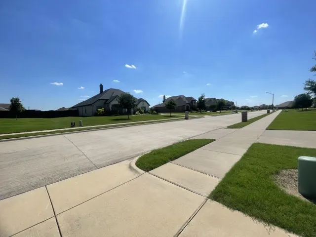 Single Family Residence For Sale in Ellis County , 321 Equestrian Drive, Waxahachie, Texas 75165, 4 Bedroom, 4 Bathroom, 2 Garage spaces, 3,105 Sqft, built in 2019, mls#21283833, Real Estate Agent in Waxahachie, Homes For Sale in Ellis county, Homes For Sale in Waxahachie, Realtor in Waxahachie Texas, Real Estate Brokerage Independent Realty Texas, Luminita Cordes Realtor