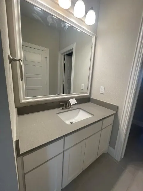 Single Family Residence For Sale in Ellis County , 321 Equestrian Drive, Waxahachie, Texas 75165, 4 Bedroom, 4 Bathroom, 2 Garage spaces, 3,105 Sqft, built in 2019, mls#21283833, Real Estate Agent in Waxahachie, Homes For Sale in Ellis county, Homes For Sale in Waxahachie, Realtor in Waxahachie Texas, Real Estate Brokerage Independent Realty Texas, Luminita Cordes Realtor