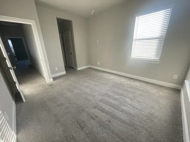Single Family Residence For Sale in Ellis County , 321 Equestrian Drive, Waxahachie, Texas 75165, 4 Bedroom, 4 Bathroom, 2 Garage spaces, 3,105 Sqft, built in 2019, mls#21283833, Real Estate Agent in Waxahachie, Homes For Sale in Ellis county, Homes For Sale in Waxahachie, Realtor in Waxahachie Texas, Real Estate Brokerage Independent Realty Texas, Luminita Cordes Realtor