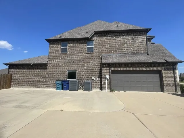 Single Family Residence For Sale in Ellis County , 321 Equestrian Drive, Waxahachie, Texas 75165, 4 Bedroom, 4 Bathroom, 2 Garage spaces, 3,105 Sqft, built in 2019, mls#21283833, Real Estate Agent in Waxahachie, Homes For Sale in Ellis county, Homes For Sale in Waxahachie, Realtor in Waxahachie Texas, Real Estate Brokerage Independent Realty Texas, Luminita Cordes Realtor