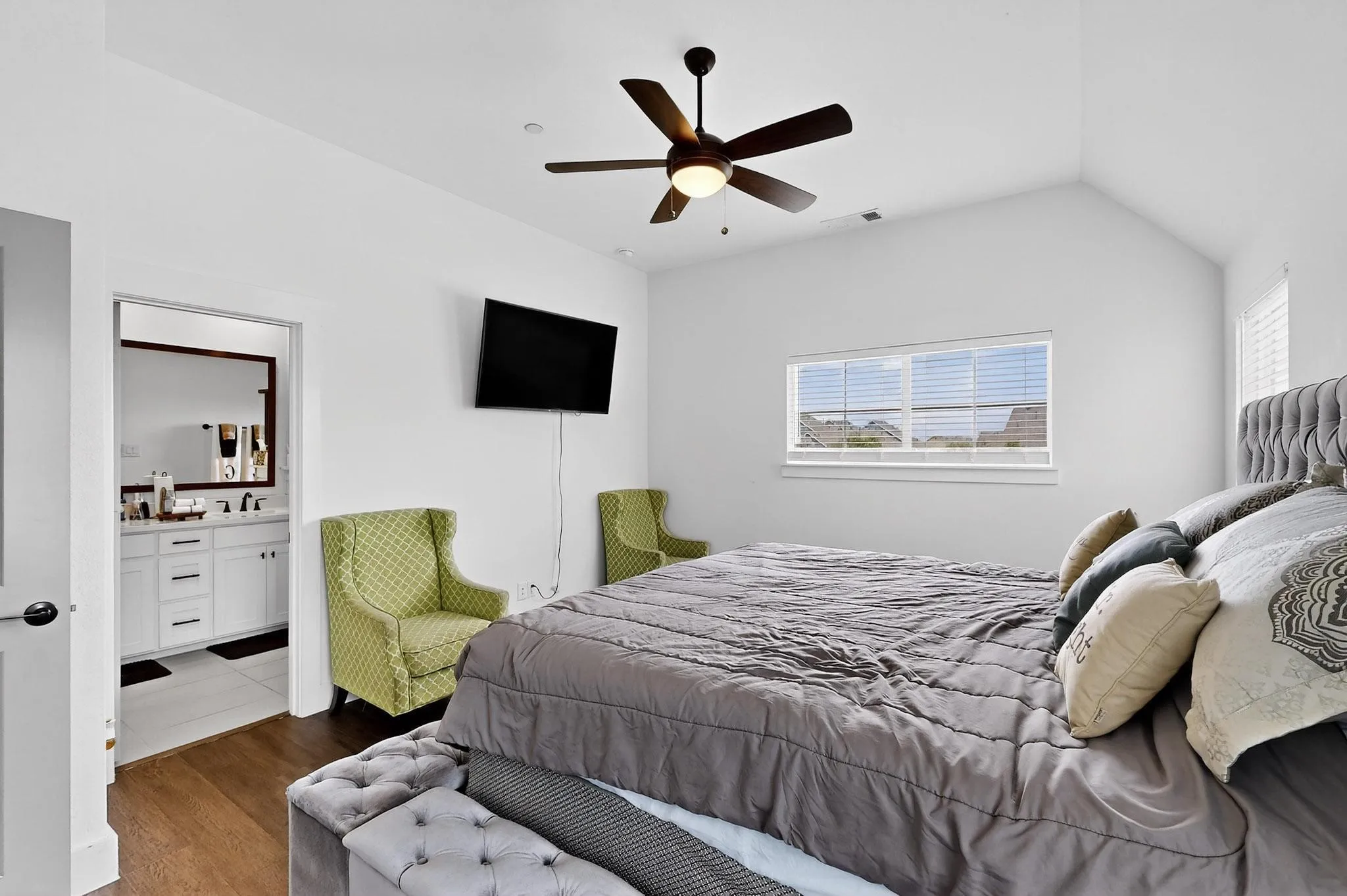 Townhouse For Sale in Collin County , 3016 Grandview Drive, Wylie, Texas 75098, 3 Bedrooms, 3 Bathrooms, 2 Garage spaces, 1,882 Sqft, built in 2021, Price $390,000, mls#21279581, Real Estate Agent in Wylie, Homes For Sale in Collin county, Homes For Sale in Wylie, Realtor in Wylie Texas, Real Estate Brokerage Independent Realty Texas, Luminita Cordes Realtor