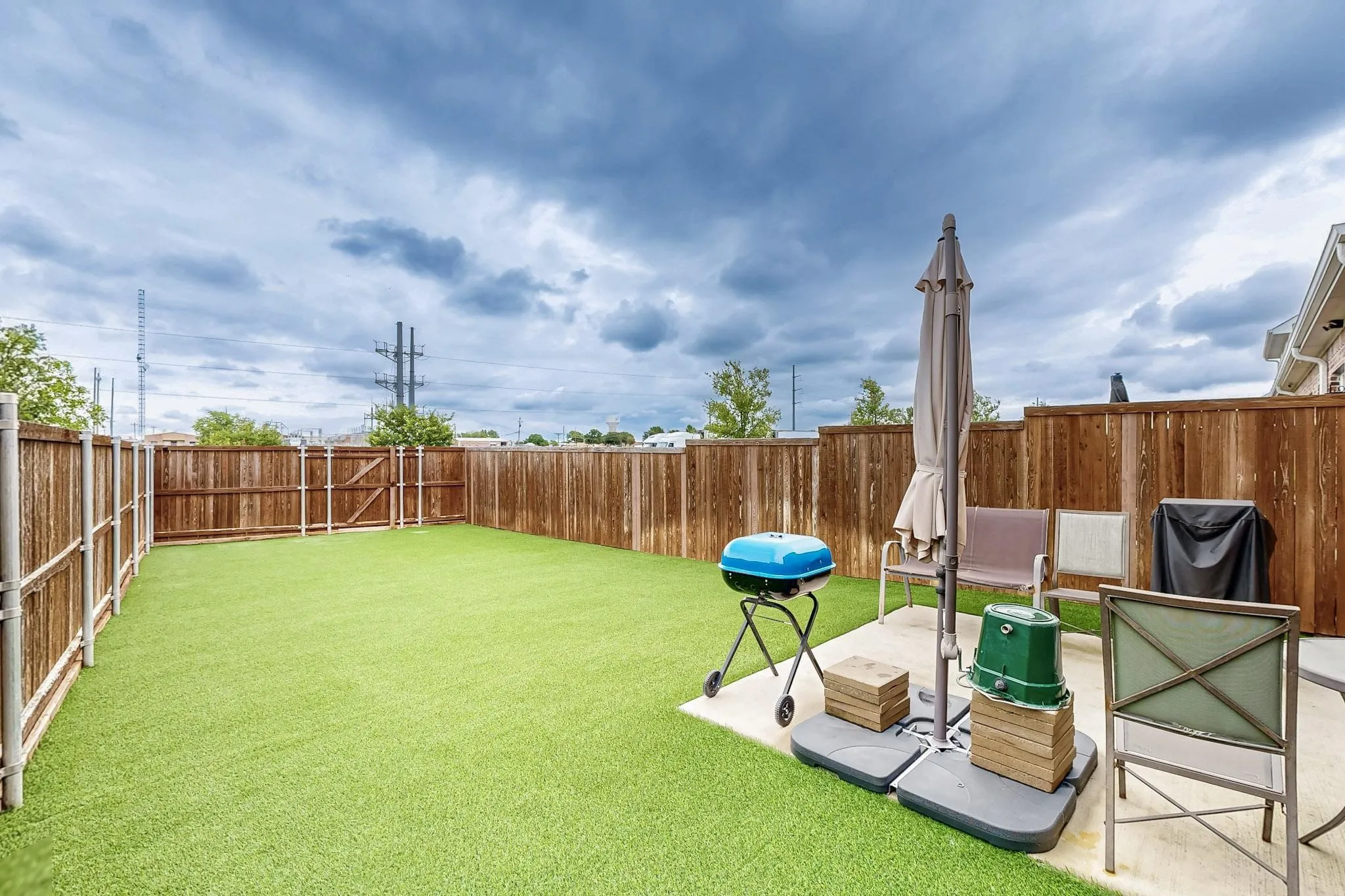 Townhouse For Sale in Collin County , 3016 Grandview Drive, Wylie, Texas 75098, 3 Bedrooms, 3 Bathrooms, 2 Garage spaces, 1,882 Sqft, built in 2021, Price $390,000, mls#21279581, Real Estate Agent in Wylie, Homes For Sale in Collin county, Homes For Sale in Wylie, Realtor in Wylie Texas, Real Estate Brokerage Independent Realty Texas, Luminita Cordes Realtor
