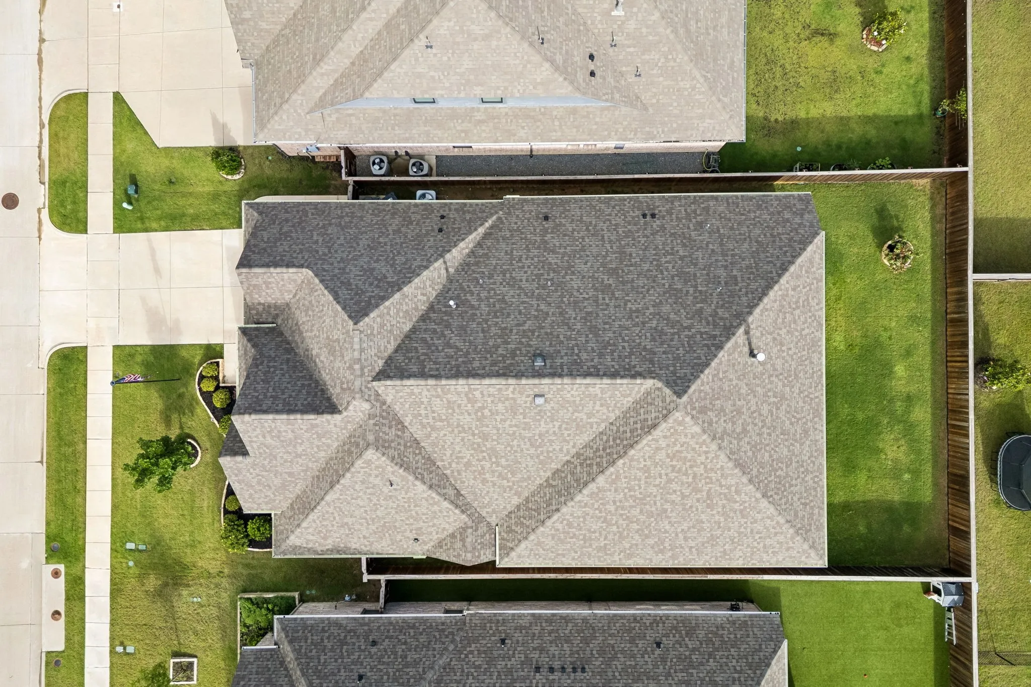 Single Family Residence For Sale in Collin County , 508 Turkey Creek Drive, Mc Kinney, Texas 75071, 4 Bedroom, 3 Bathroom, 3 Garage spaces, 3,070 Sqft, built in 2021, mls#21283877, Real Estate Agent in Mc Kinney, Homes For Sale in Collin county, Homes For Sale in Mc Kinney, Realtor in Mc Kinney Texas, Real Estate Brokerage Independent Realty Texas, Luminita Cordes Realtor