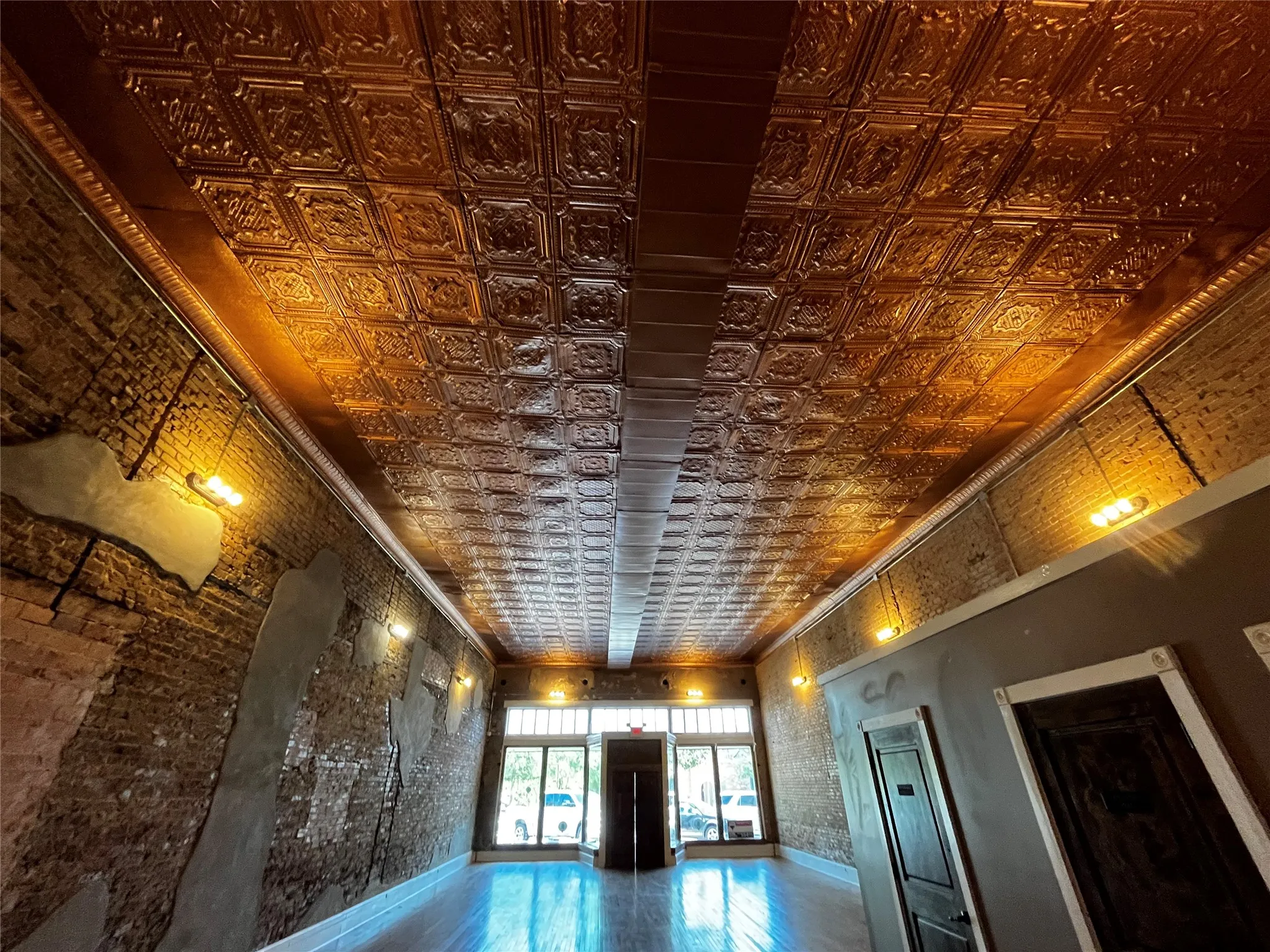 Office For Rent in Ellis County , 204 W Knox Street A, Ennis, Texas 75119, 0, 0, Garage spaces, 0 Sqft, built in 1920, mls#21283243, Real Estate Agent in Ennis, Homes For Rent in Ellis county, Homes For Rent in Ennis, Realtor in Ennis Texas, Real Estate Brokerage Independent Realty Texas, Luminita Cordes Realtor