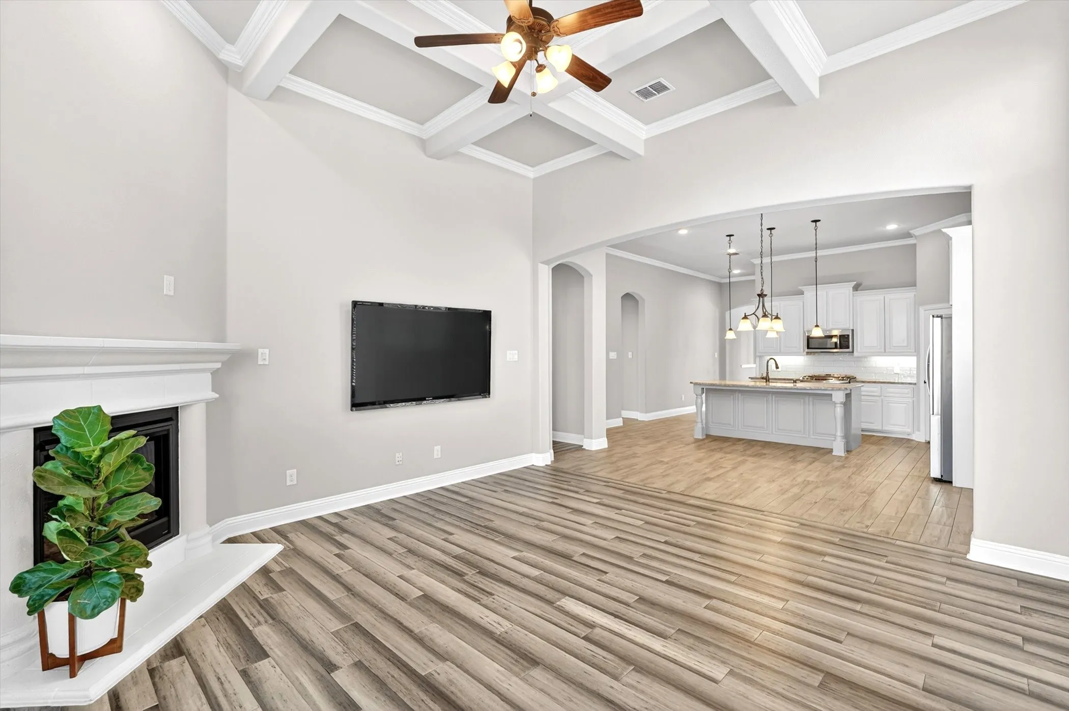 Single Family Residence For Sale in Collin County , 3717 Cameroon Lane, Mc Kinney, Texas 75071, 3 Bedroom, 3 Bathroom, 2 Garage spaces, 2,243 Sqft, built in 2016, mls#21283385, Real Estate Agent in Mc Kinney, Homes For Sale in Collin county, Homes For Sale in Mc Kinney, Realtor in Mc Kinney Texas, Real Estate Brokerage Independent Realty Texas, Luminita Cordes Realtor
