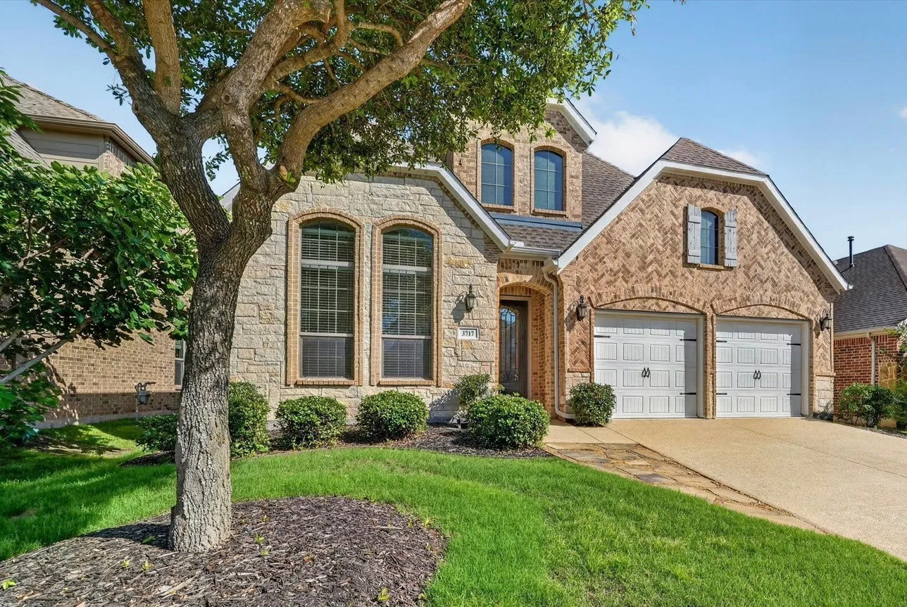 Single Family Residence For Sale in Collin County , 3717 Cameroon Lane, Mc Kinney, Texas 75071, 3 Bedroom, 3 Bathroom, 2 Garage spaces, 2,243 Sqft, built in 2016, mls#21283385, Real Estate Agent in Mc Kinney, Homes For Sale in Collin county, Homes For Sale in Mc Kinney, Realtor in Mc Kinney Texas, Real Estate Brokerage Independent Realty Texas, Luminita Cordes Realtor