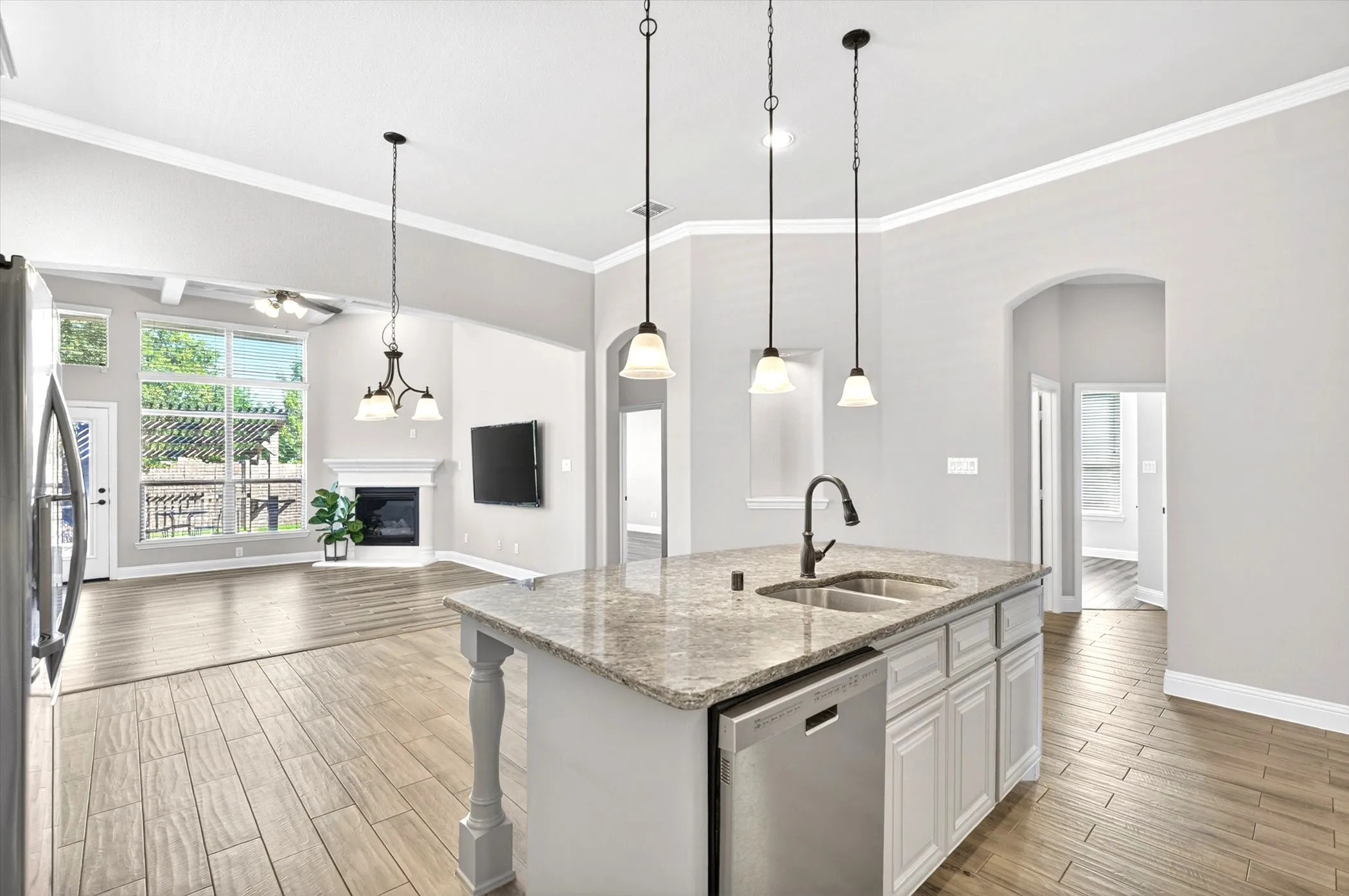 Single Family Residence For Sale in Collin County , 3717 Cameroon Lane, Mc Kinney, Texas 75071, 3 Bedroom, 3 Bathroom, 2 Garage spaces, 2,243 Sqft, built in 2016, mls#21283385, Real Estate Agent in Mc Kinney, Homes For Sale in Collin county, Homes For Sale in Mc Kinney, Realtor in Mc Kinney Texas, Real Estate Brokerage Independent Realty Texas, Luminita Cordes Realtor