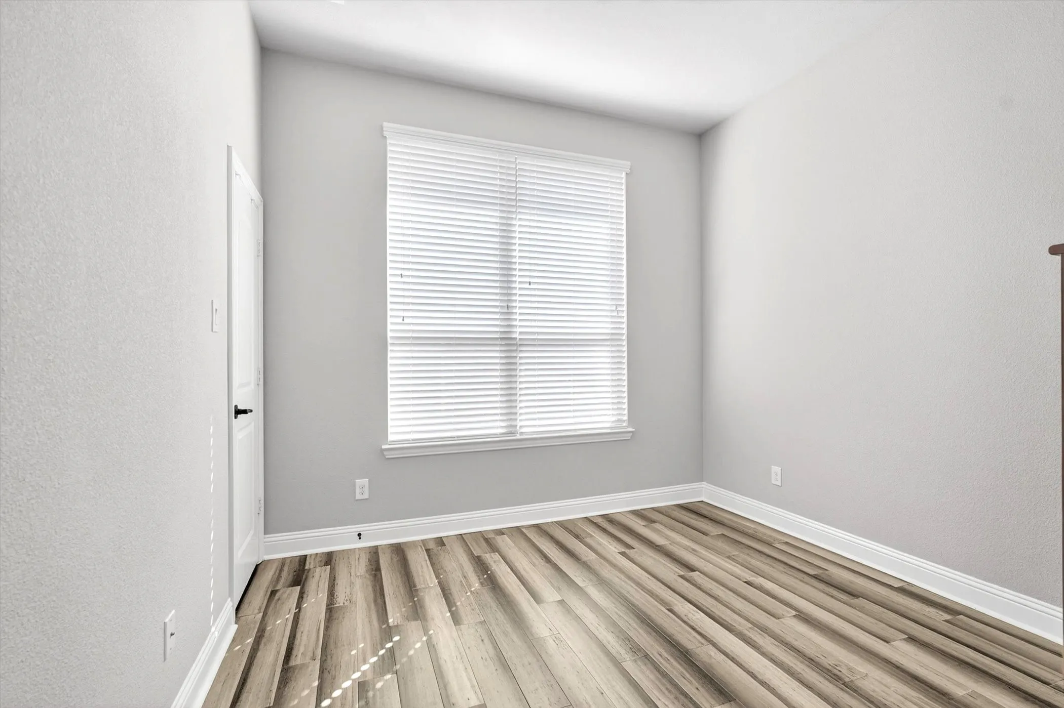 Single Family Residence For Sale in Collin County , 3717 Cameroon Lane, Mc Kinney, Texas 75071, 3 Bedroom, 3 Bathroom, 2 Garage spaces, 2,243 Sqft, built in 2016, mls#21283385, Real Estate Agent in Mc Kinney, Homes For Sale in Collin county, Homes For Sale in Mc Kinney, Realtor in Mc Kinney Texas, Real Estate Brokerage Independent Realty Texas, Luminita Cordes Realtor