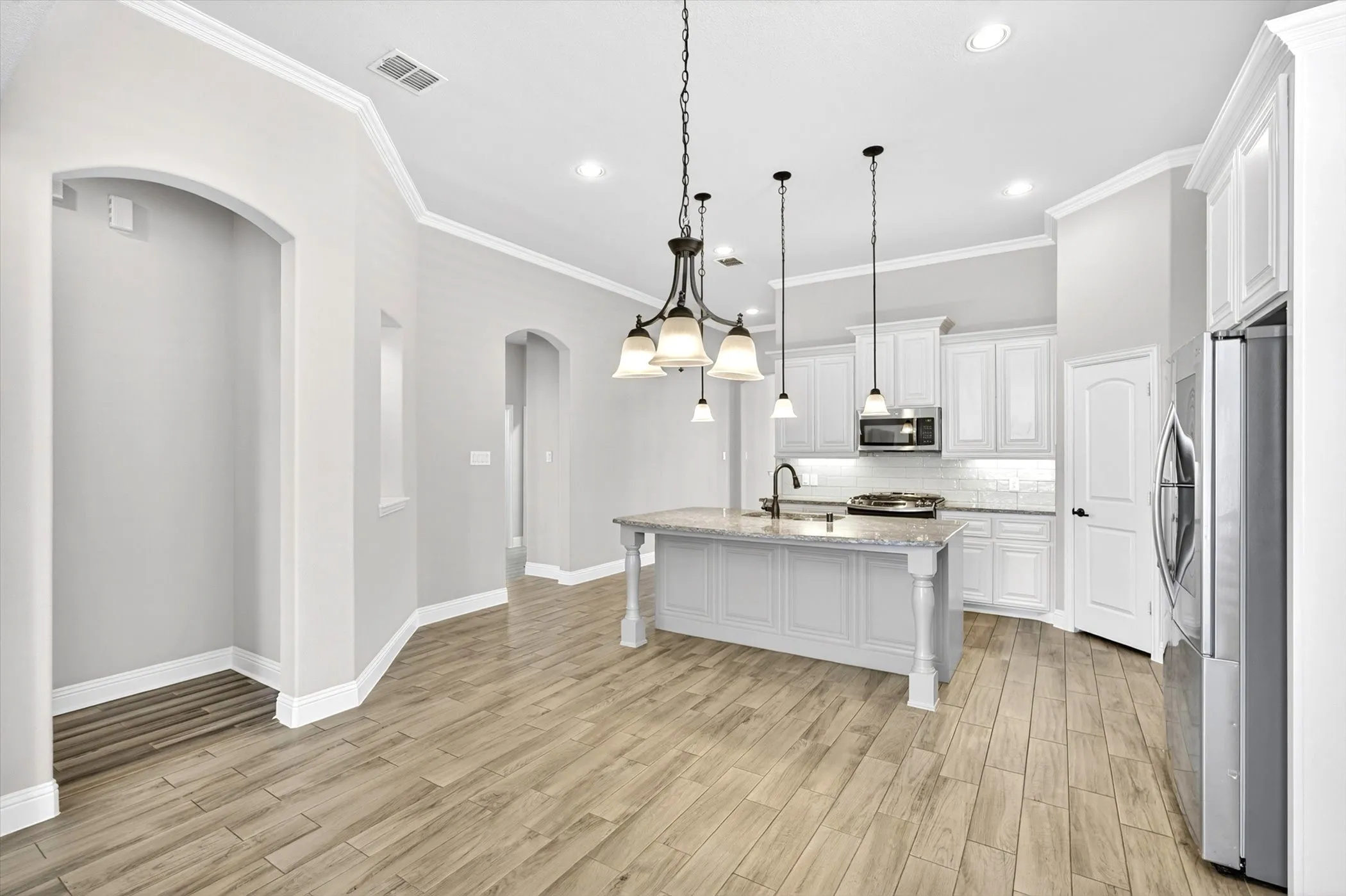 Single Family Residence For Sale in Collin County , 3717 Cameroon Lane, Mc Kinney, Texas 75071, 3 Bedroom, 3 Bathroom, 2 Garage spaces, 2,243 Sqft, built in 2016, mls#21283385, Real Estate Agent in Mc Kinney, Homes For Sale in Collin county, Homes For Sale in Mc Kinney, Realtor in Mc Kinney Texas, Real Estate Brokerage Independent Realty Texas, Luminita Cordes Realtor